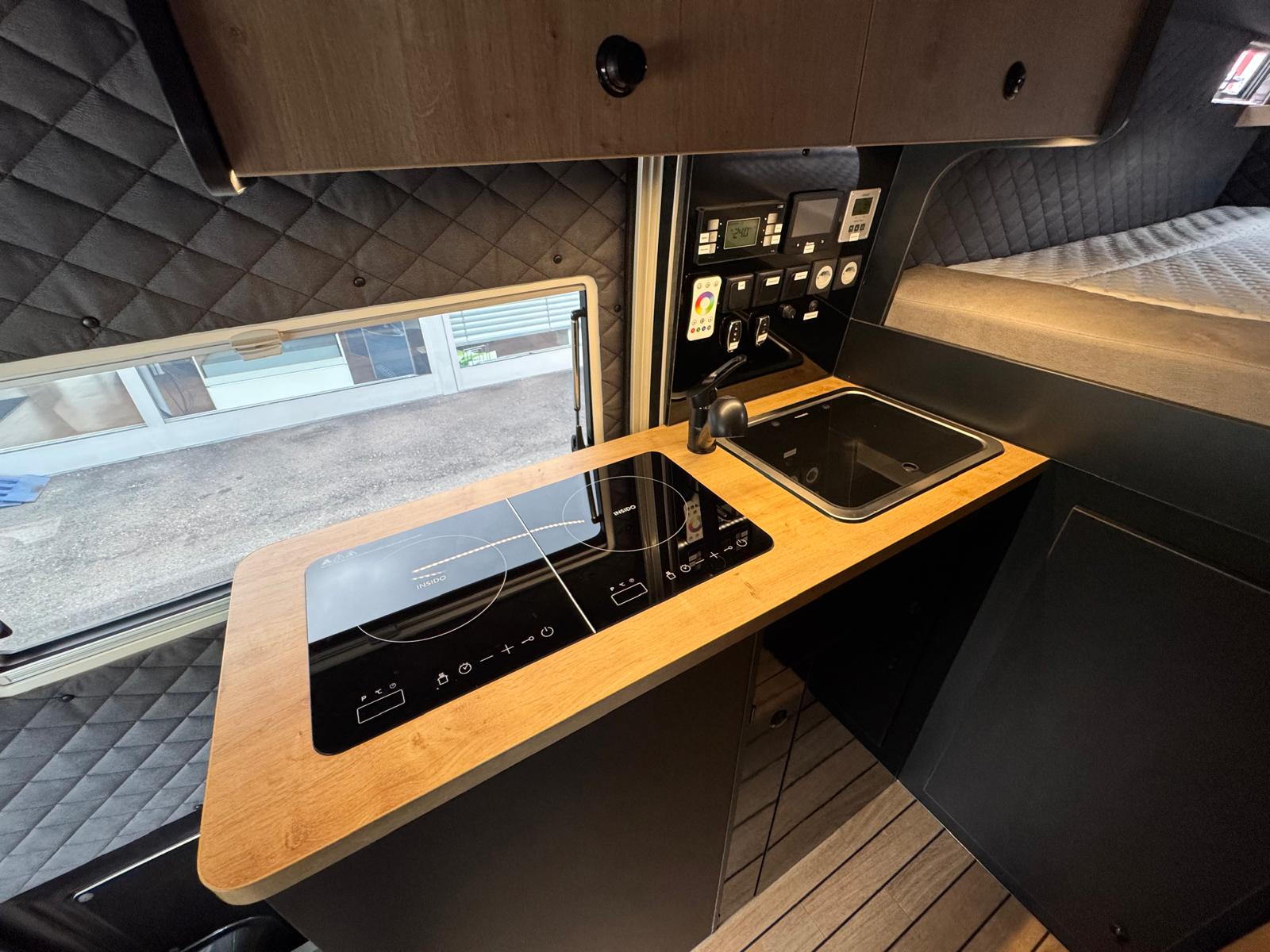 MAN TGE L5H3 VR-Van mit grosser Heckgarage, Aufstelldach und Luftfederung etc.-image-26