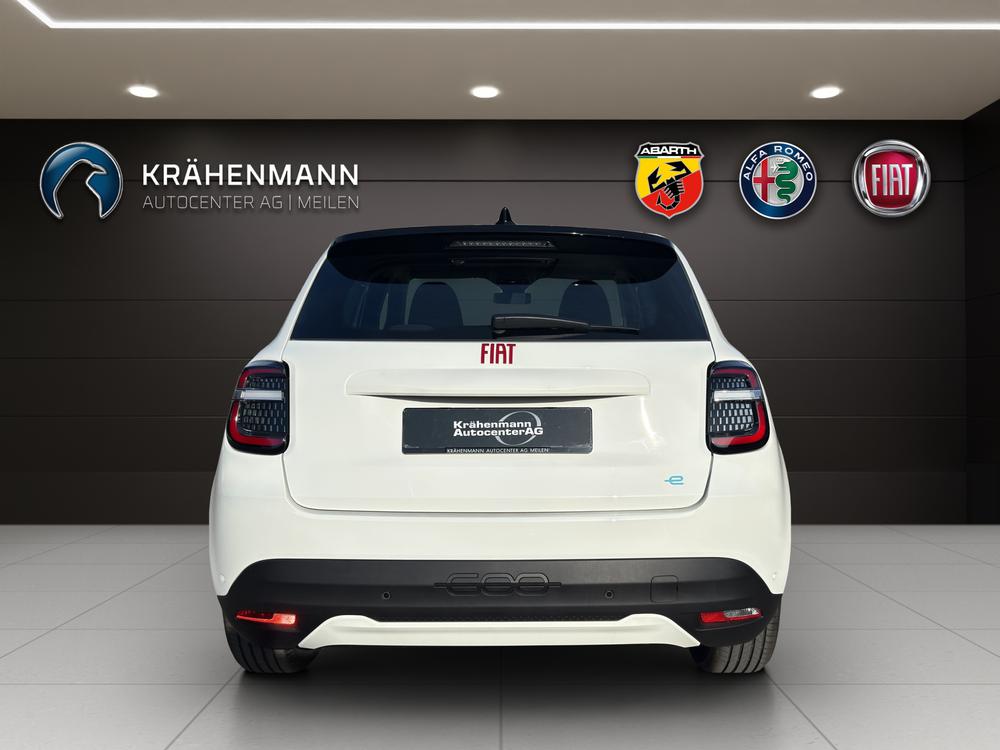 FIAT 600e Red-showroom-element-3