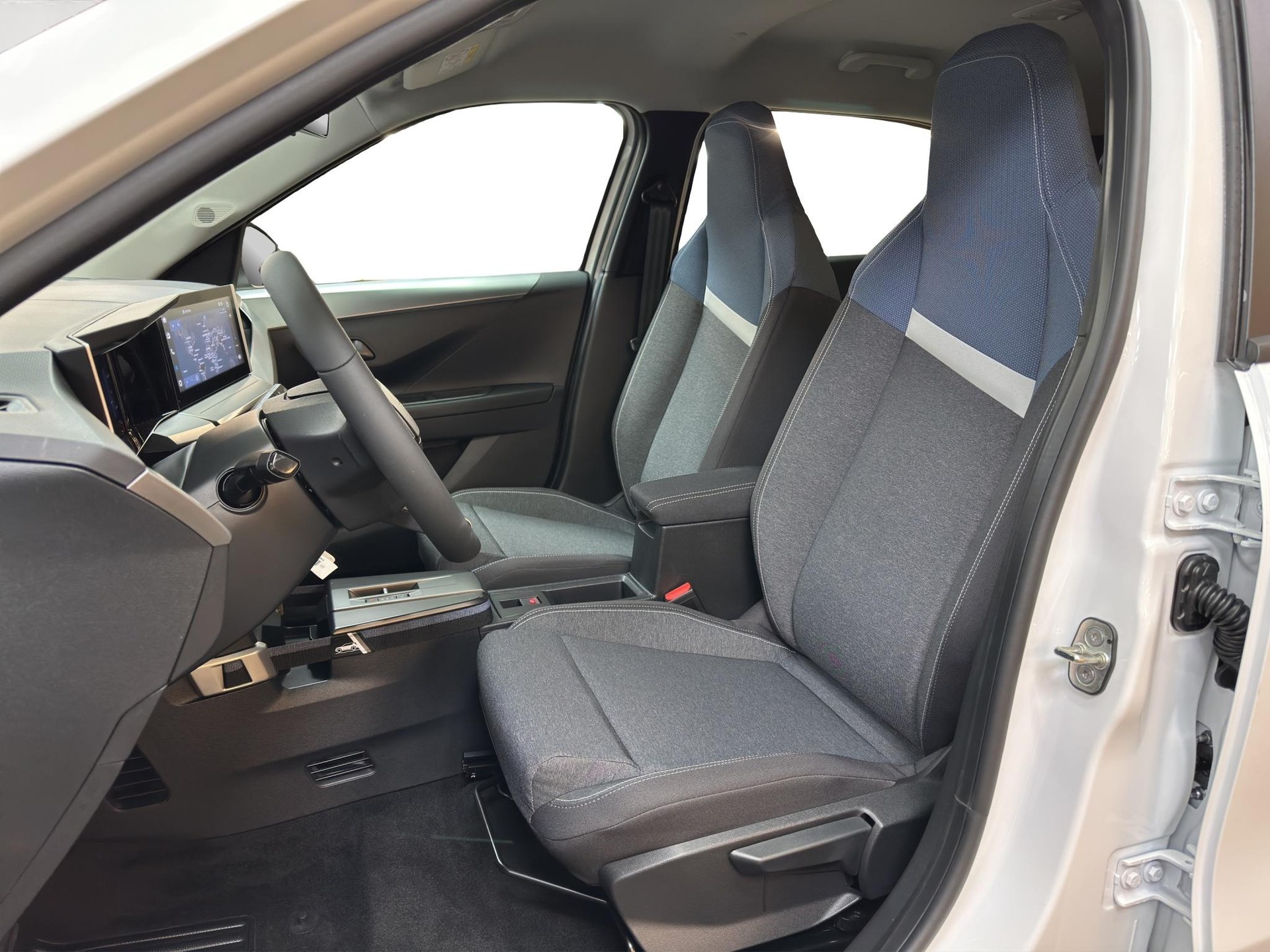 OPEL Frontera-e 44 kWh Edition-image-7