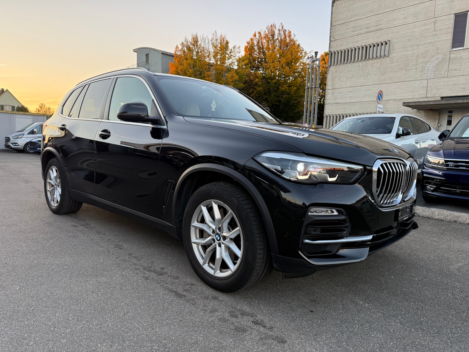 BMW X5 xDrive45e xLine Steptronic-image-2
