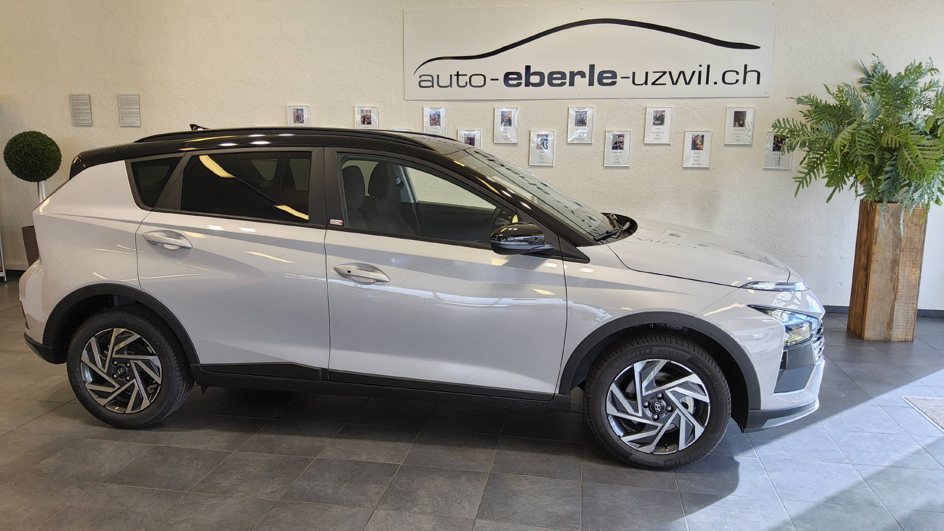 HYUNDAI Bayon 1.0 T-GDi Amplia-showroom-element-1