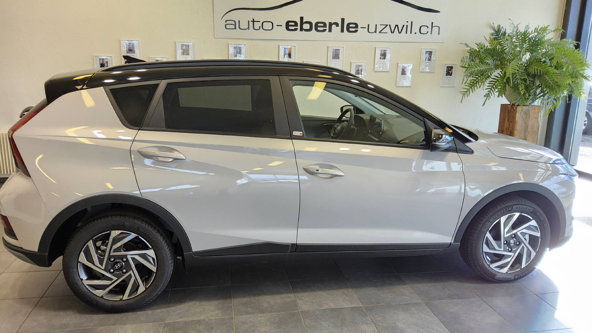 HYUNDAI Bayon 1.0 T-GDi Amplia-showroom-element-2