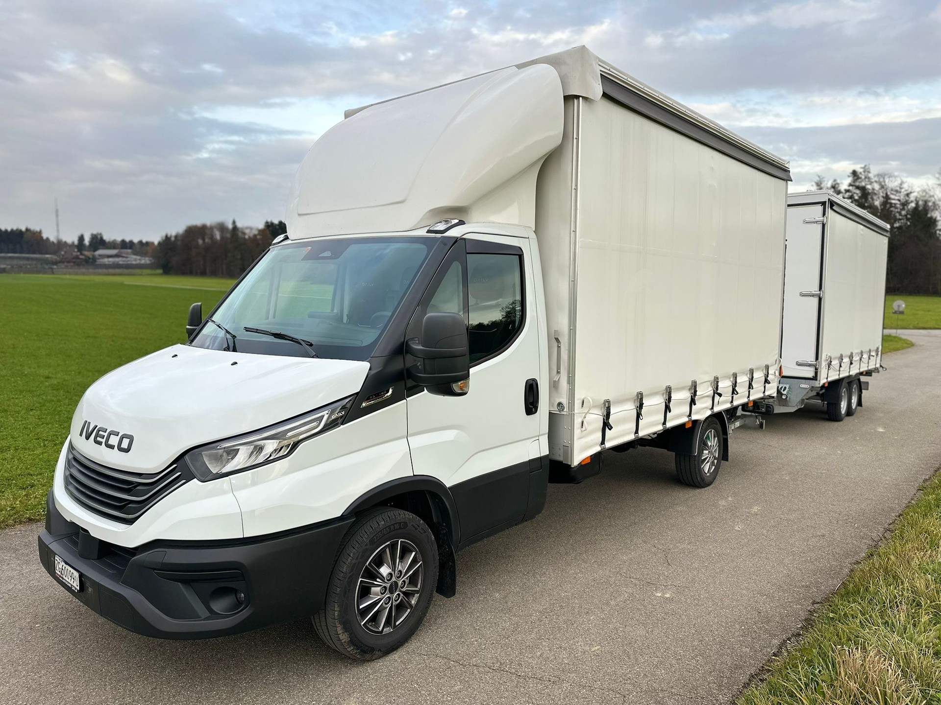 IVECO 35 S 18H A8-showroom-element-1