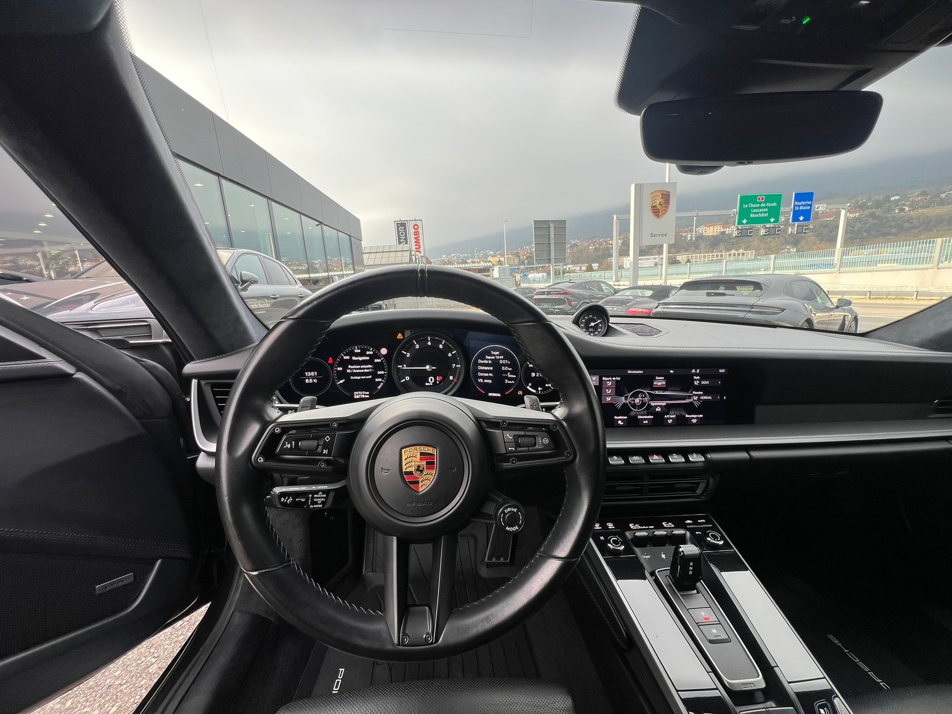 PORSCHE 911 Carrera 4S-image-7