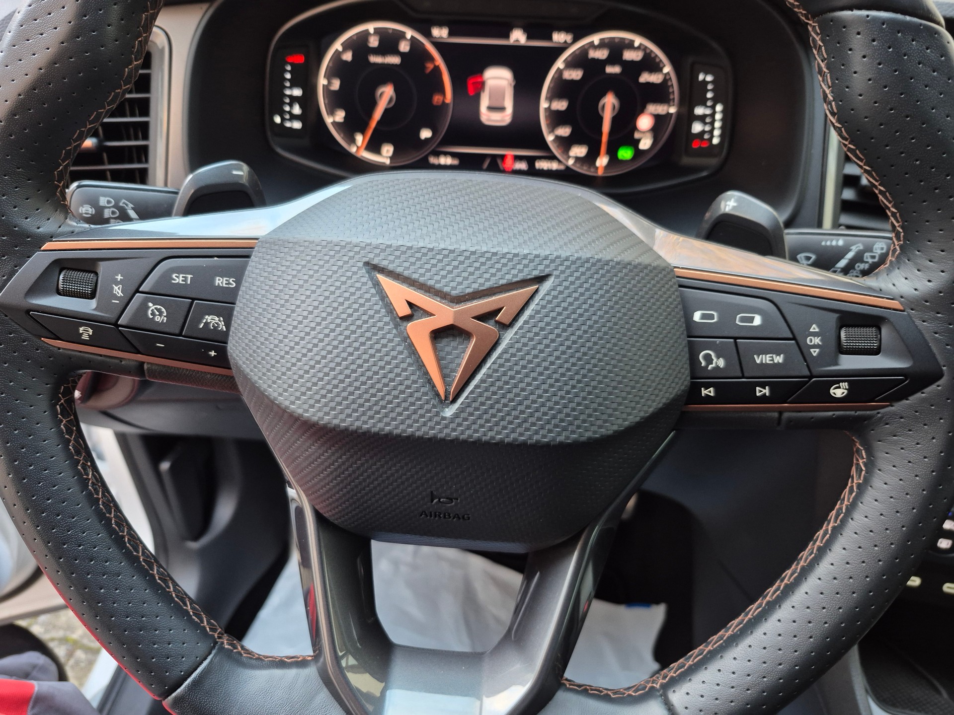 CUPRA Ateca 2.0TSI 4Drive DSG Anhängevorrichtung!-image-7