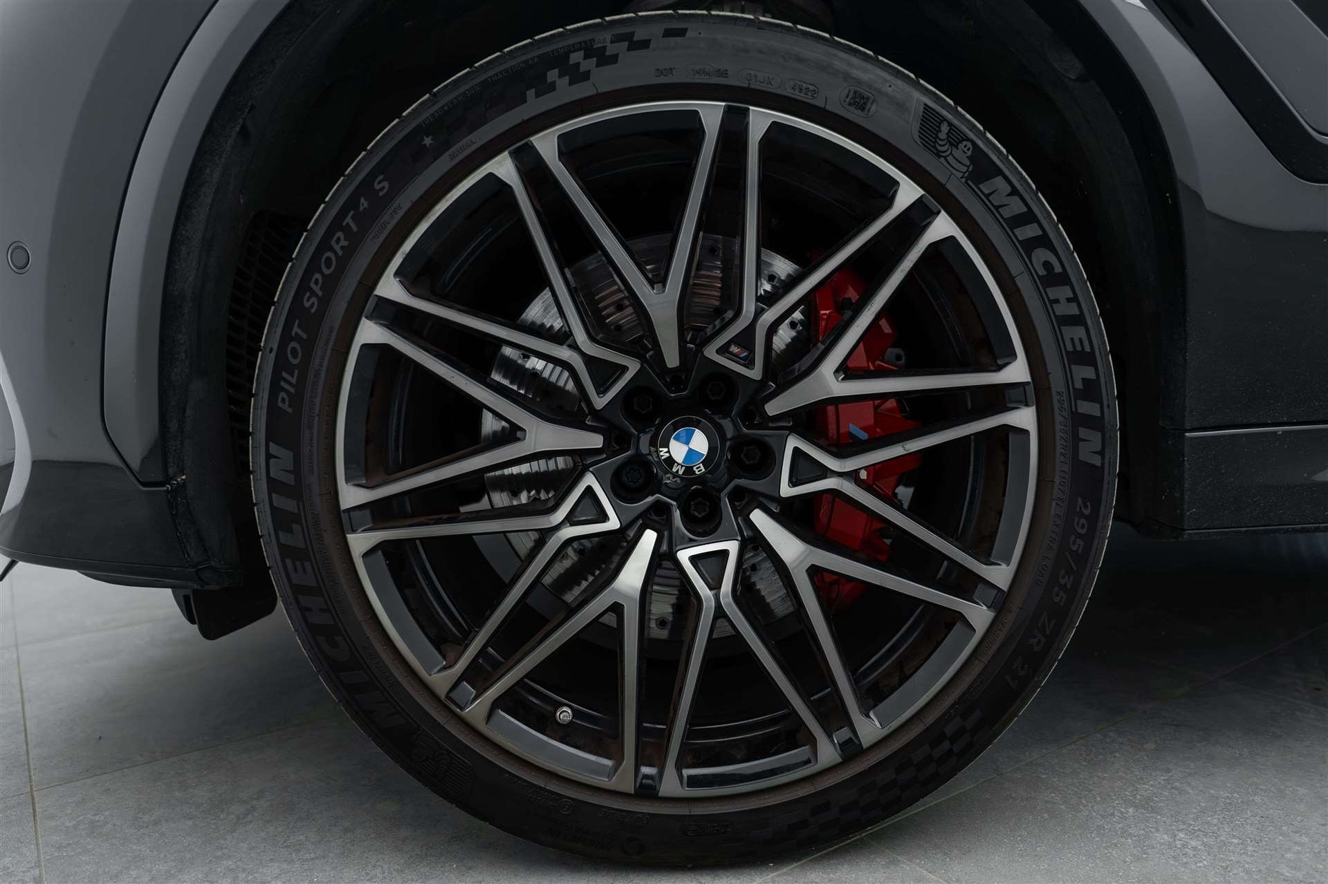 BMW X6M Steptronic M Competition-image-6