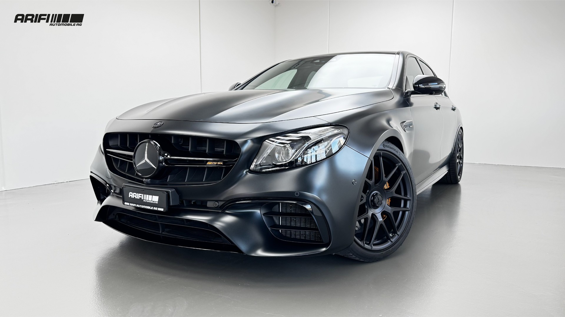 MERCEDES-BENZ E 63 AMG S Edition 1 Nachtschwarz Magno