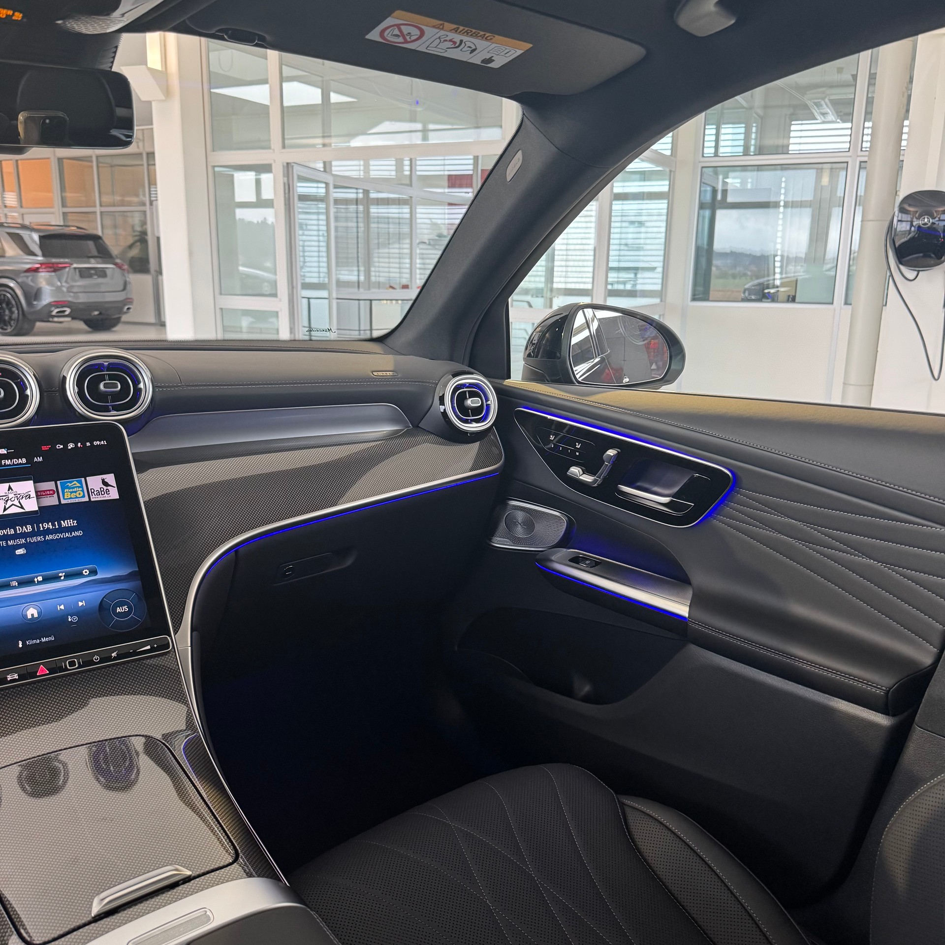 MERCEDES-BENZ GLC 400 e 4Matic EQ Star-image-9