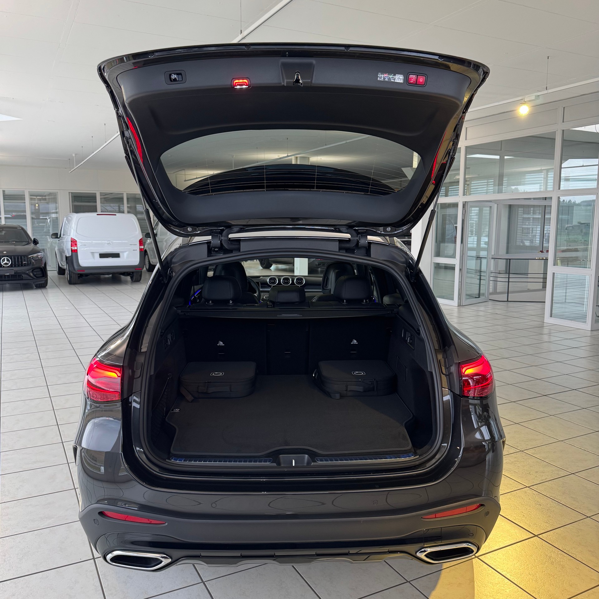 MERCEDES-BENZ GLC 400 e 4Matic EQ Star-image-6