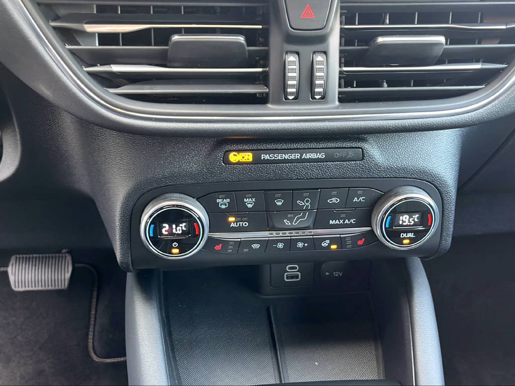 FORD Kuga 2.5 Hybrid Vignale 4x4-image-10