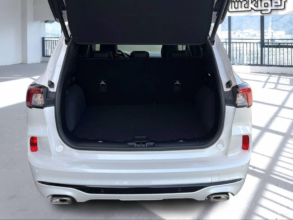 FORD Kuga 2.5 Hybrid Vignale 4x4-image-25