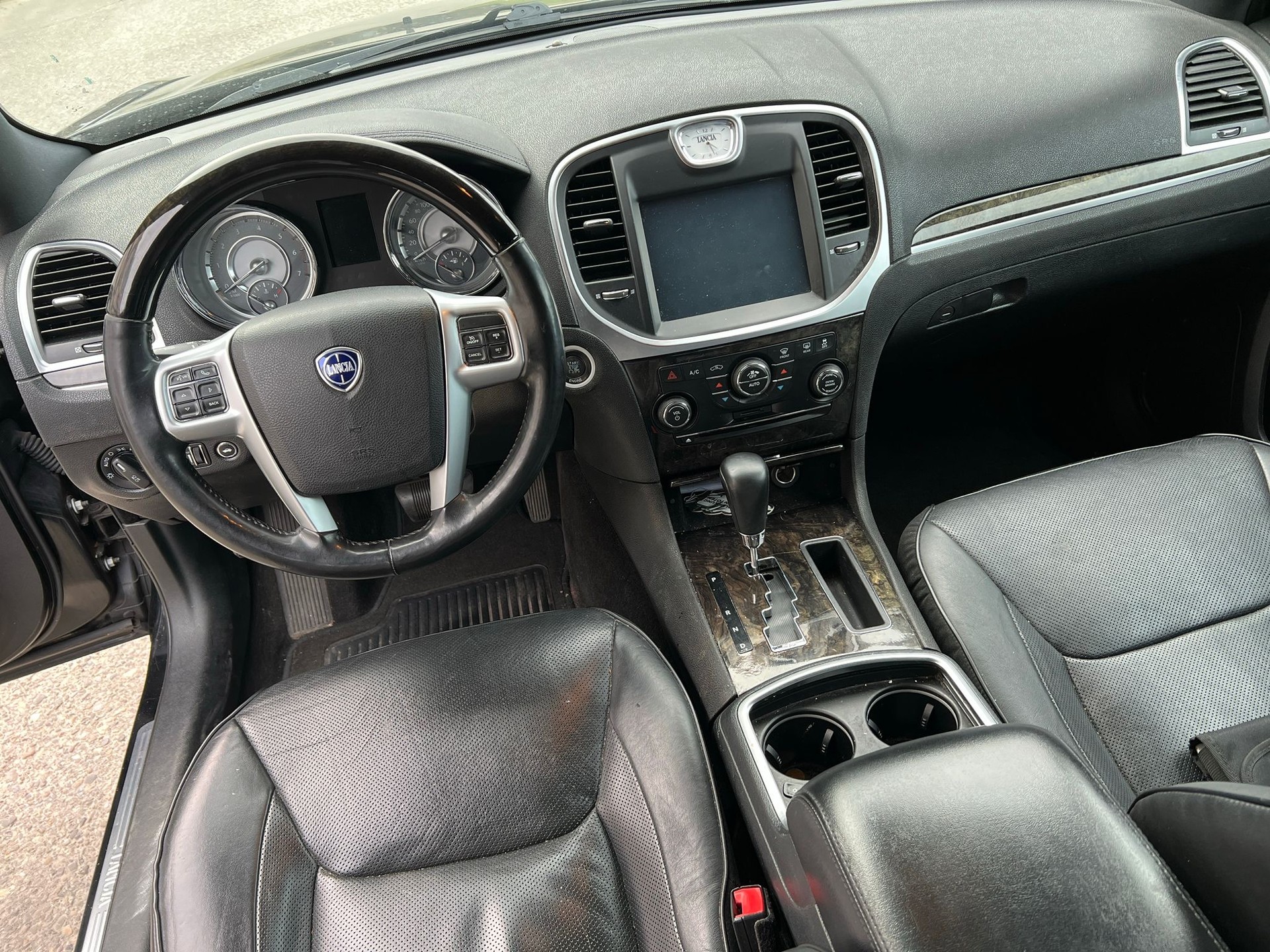 LANCIA Thema 3.0 CRD Platinum Automatic-image-6