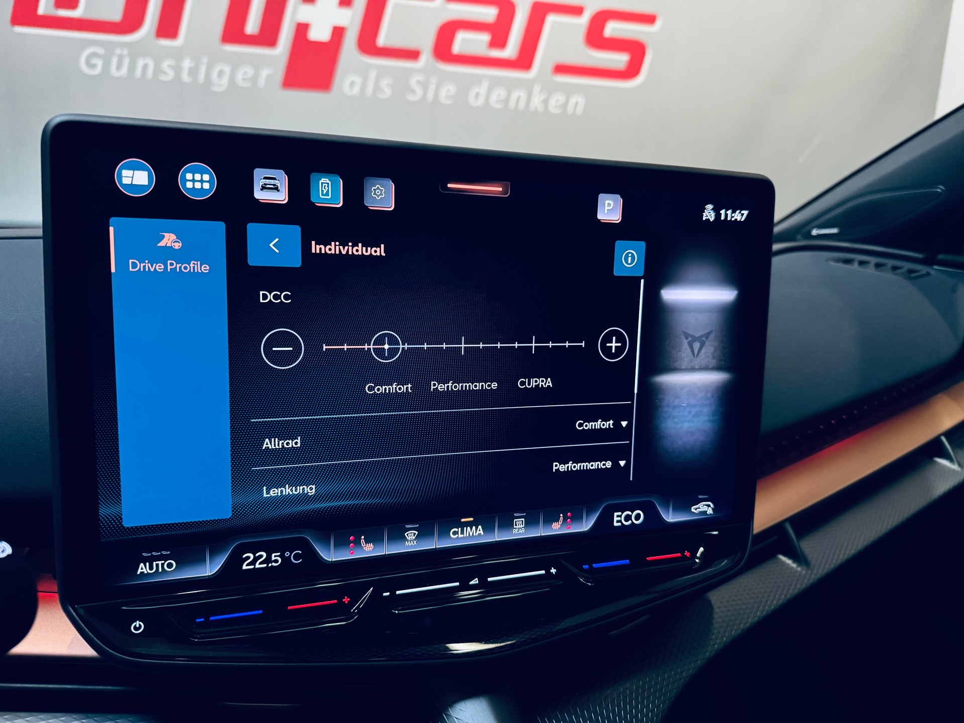 CUPRA Tavascan Type 9 77 kWh VZ Adrenaline-image-40