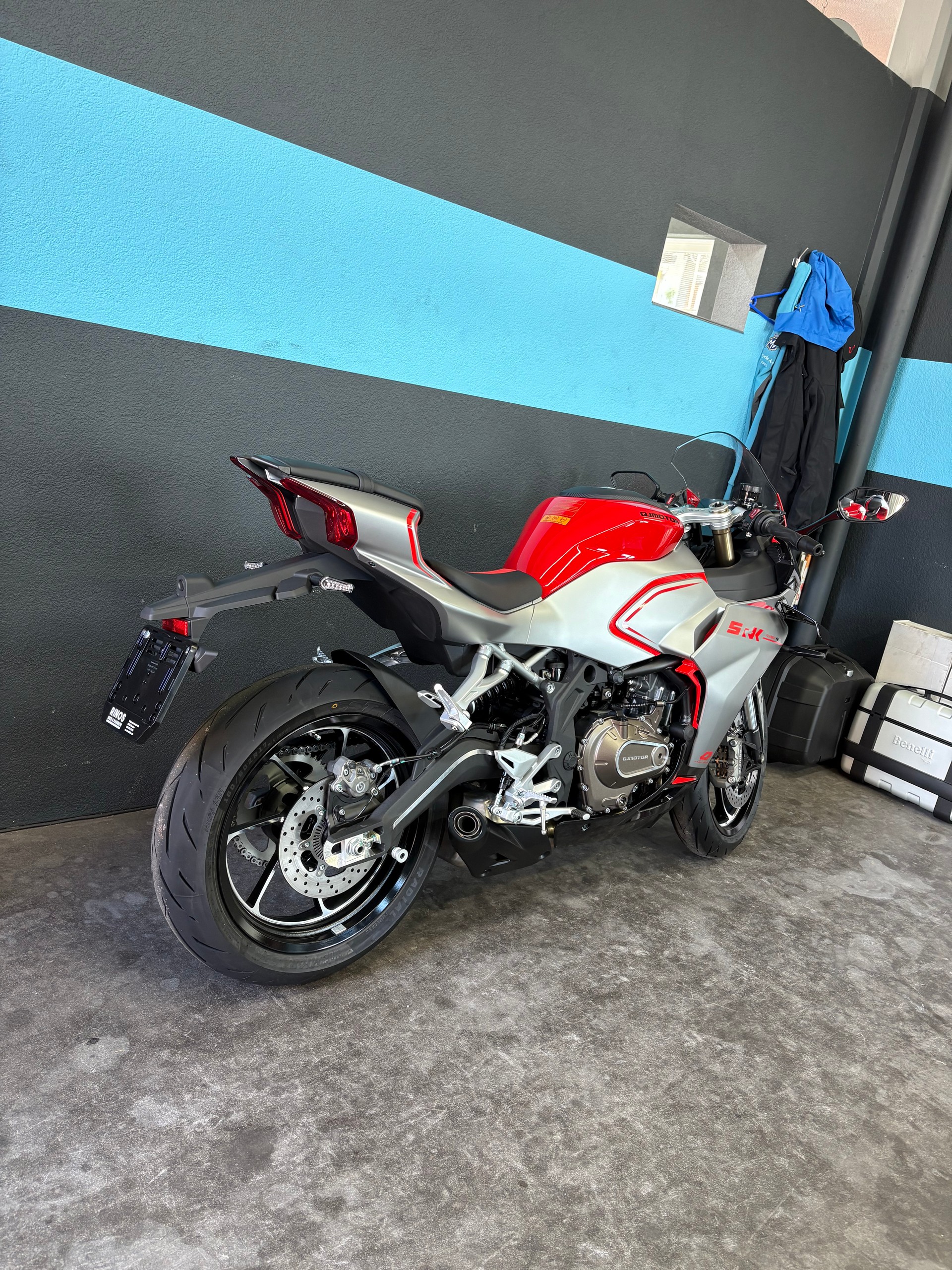 QJ 421RR-image-2