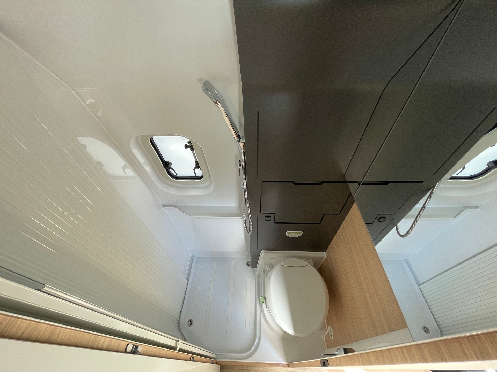 HOBBY Maxia Van 680 ET-image-5