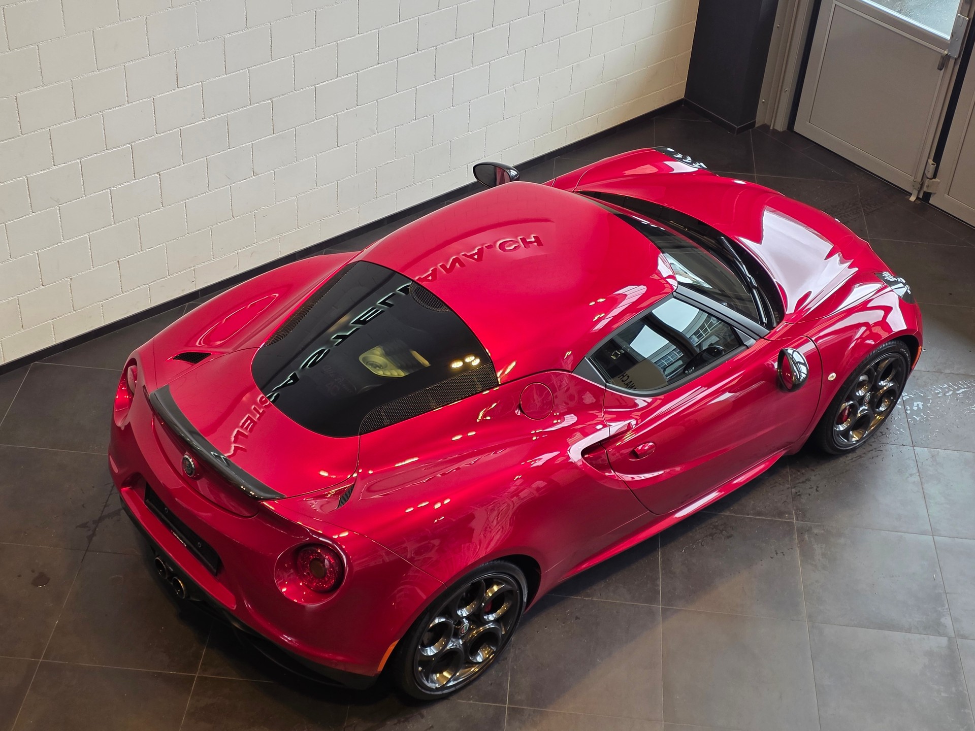 ALFA ROMEO 4C 1750 TBi-image-8