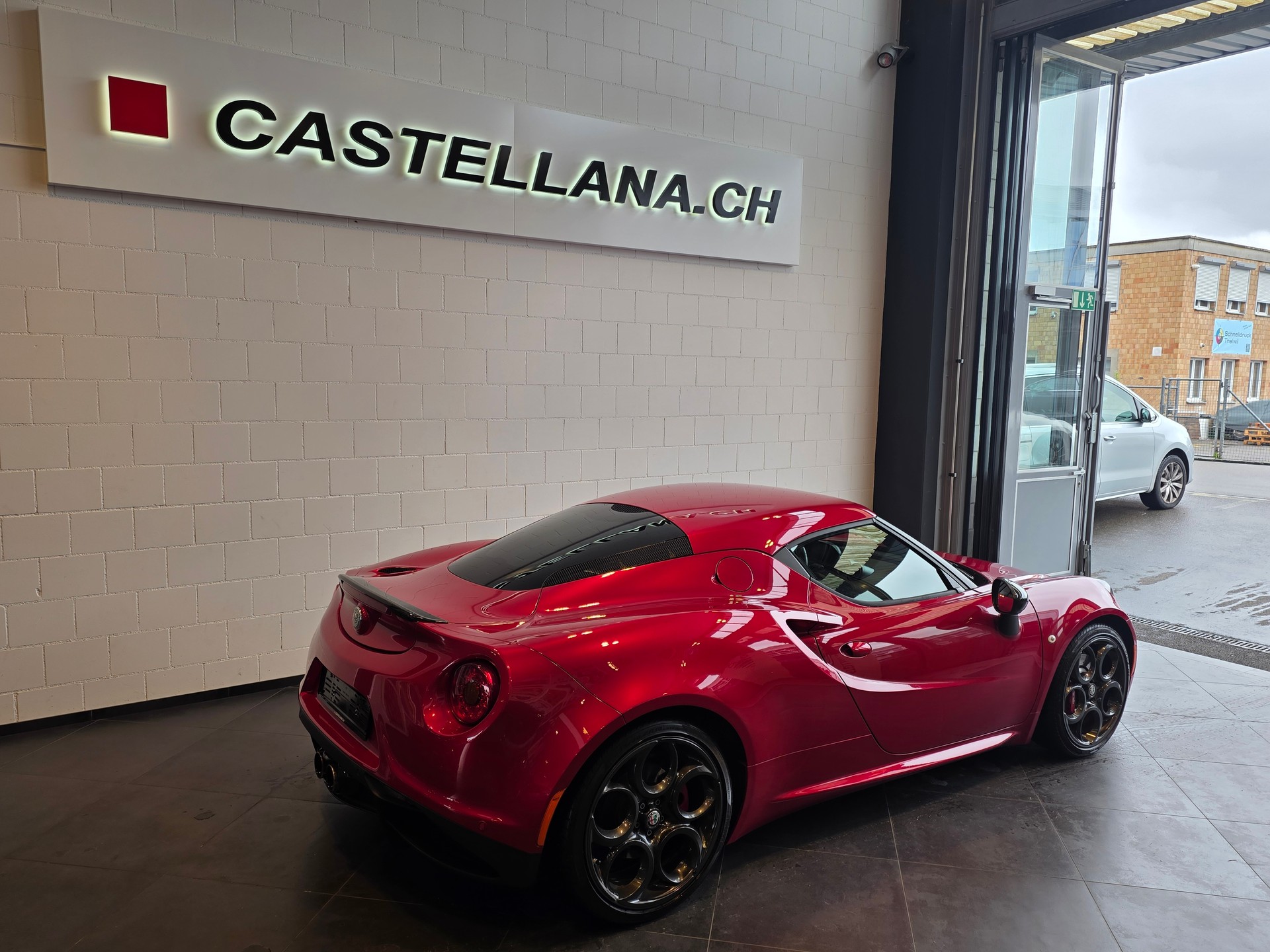 ALFA ROMEO 4C 1750 TBi-image-6
