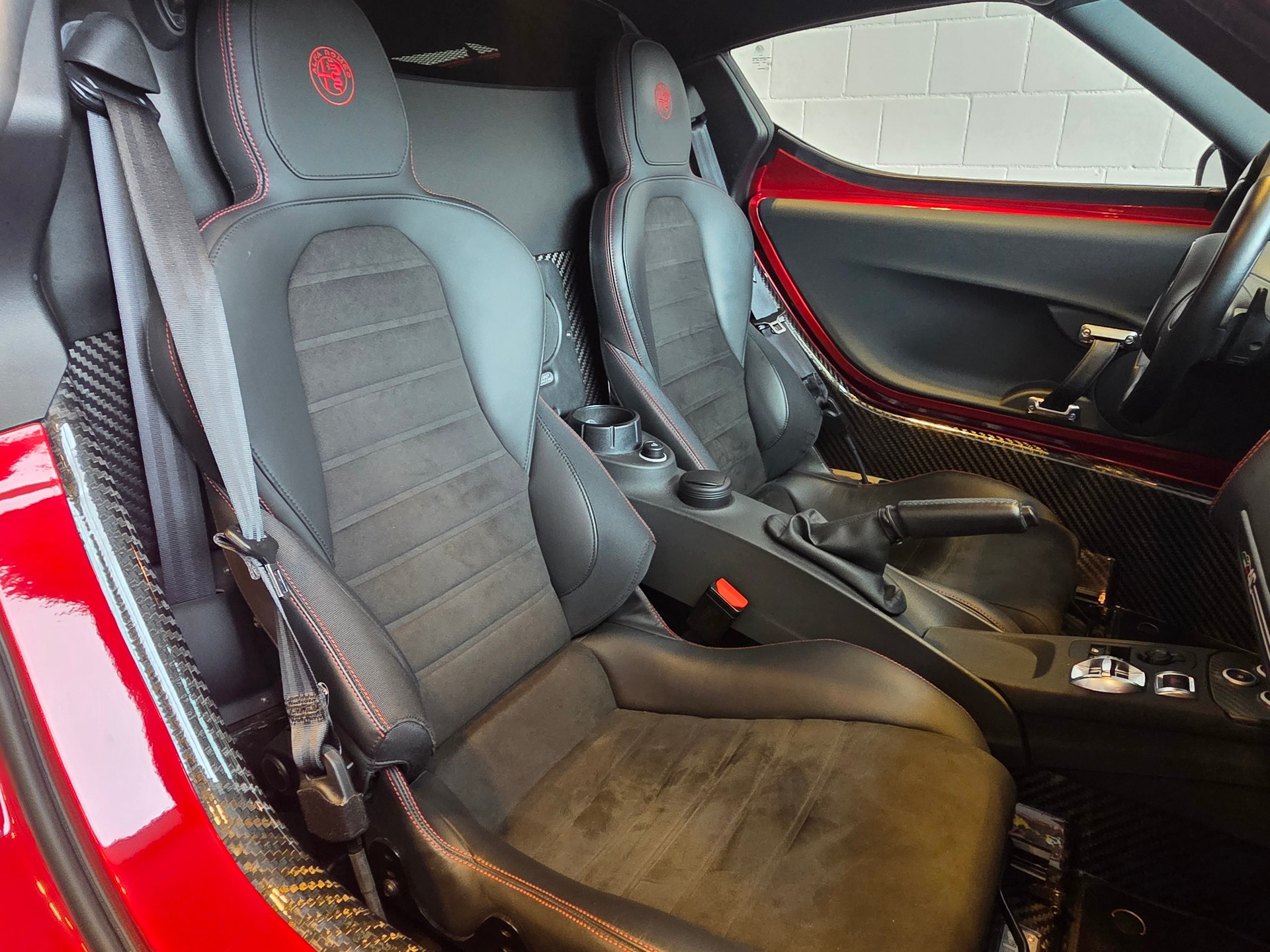 ALFA ROMEO 4C 1750 TBi-image-16