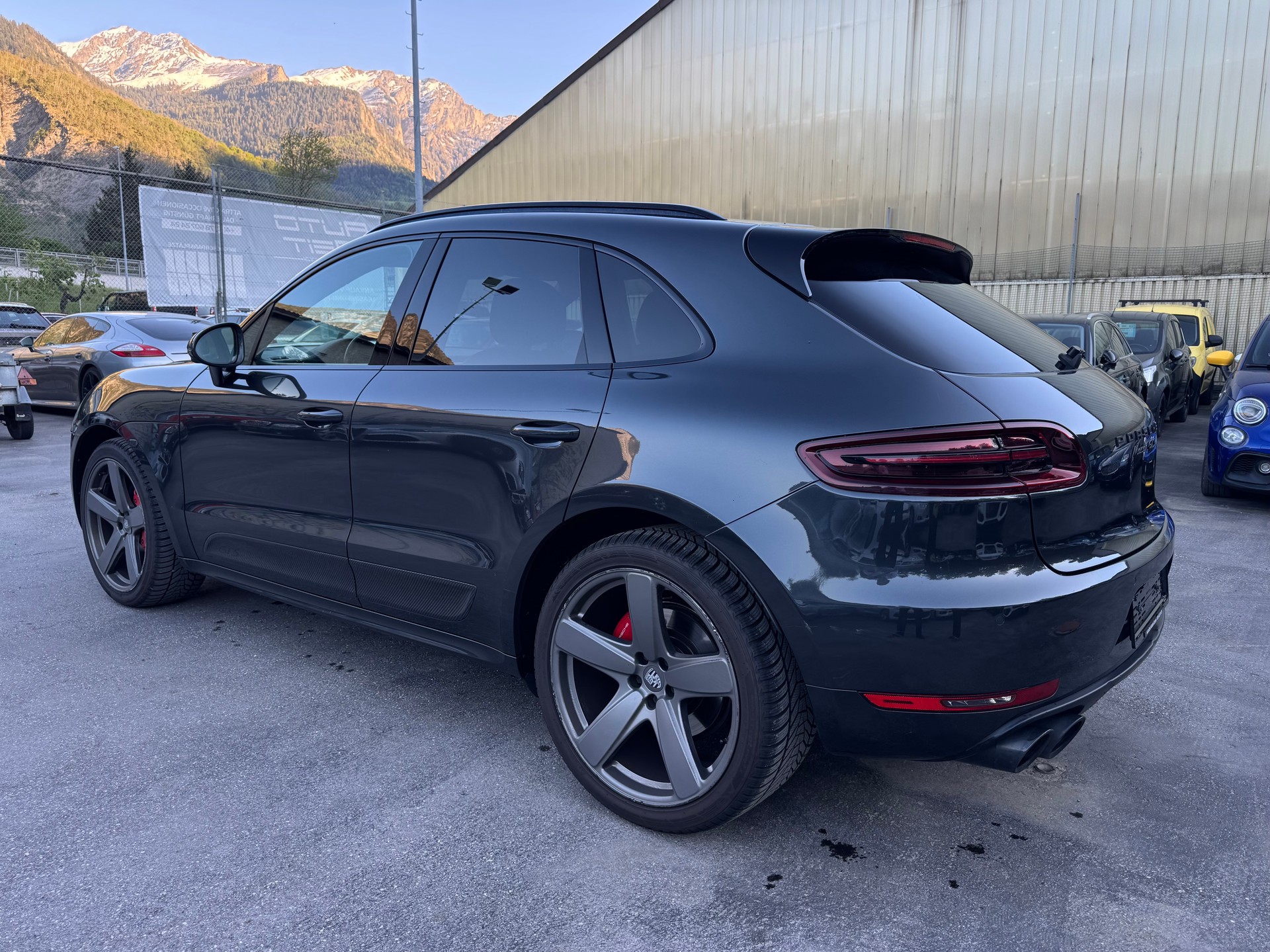 PORSCHE Macan GTS PDK-image-5