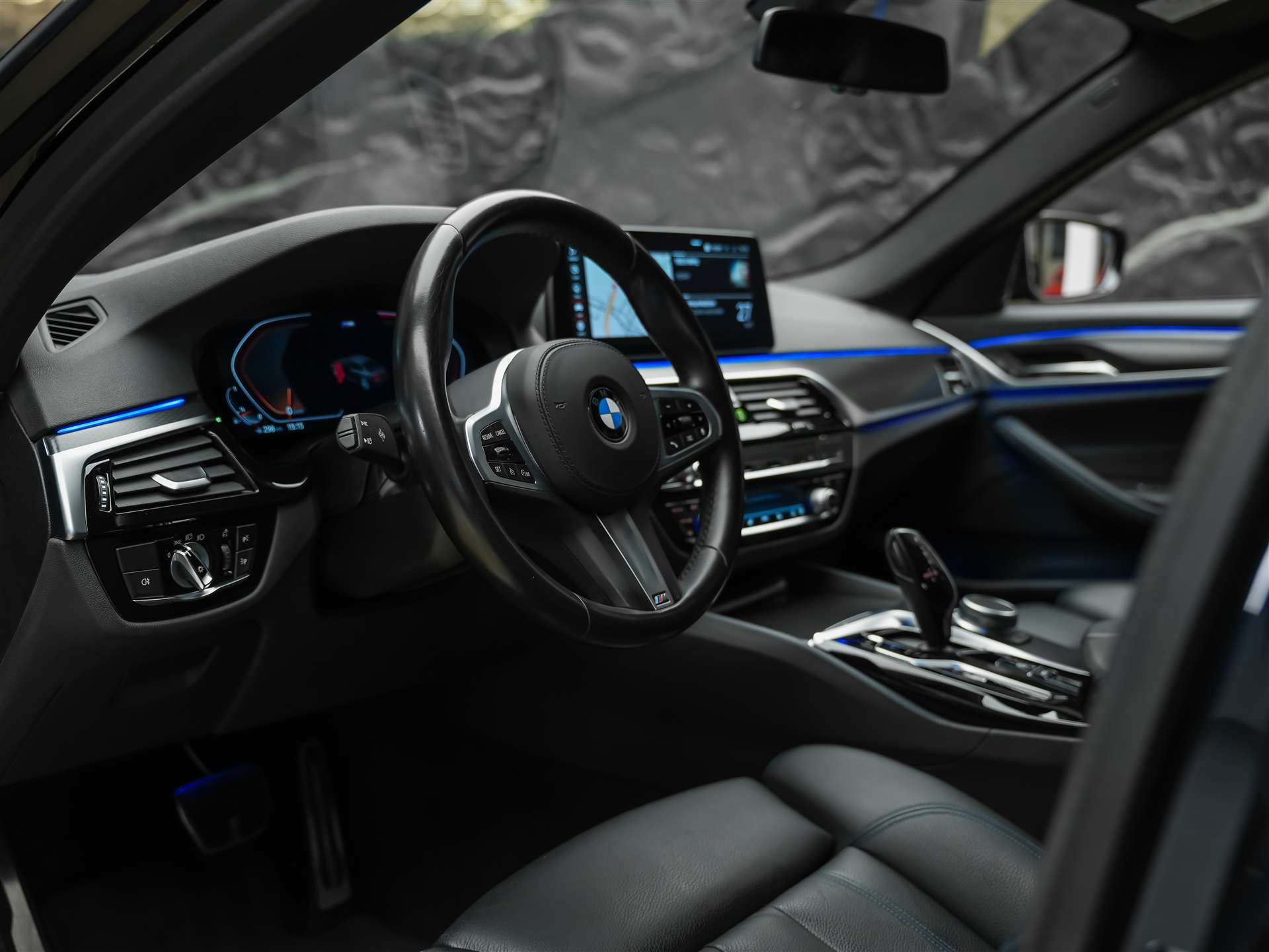 BMW 530i xDrive M Sport Steptronic *20" Felgen*Head-Up*Leder*-image-8