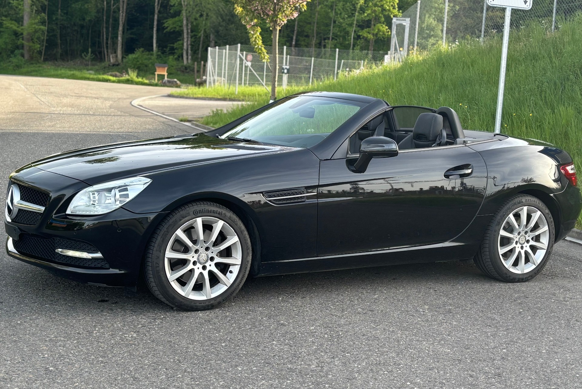 MERCEDES-BENZ SLK 250-showroom-element-1