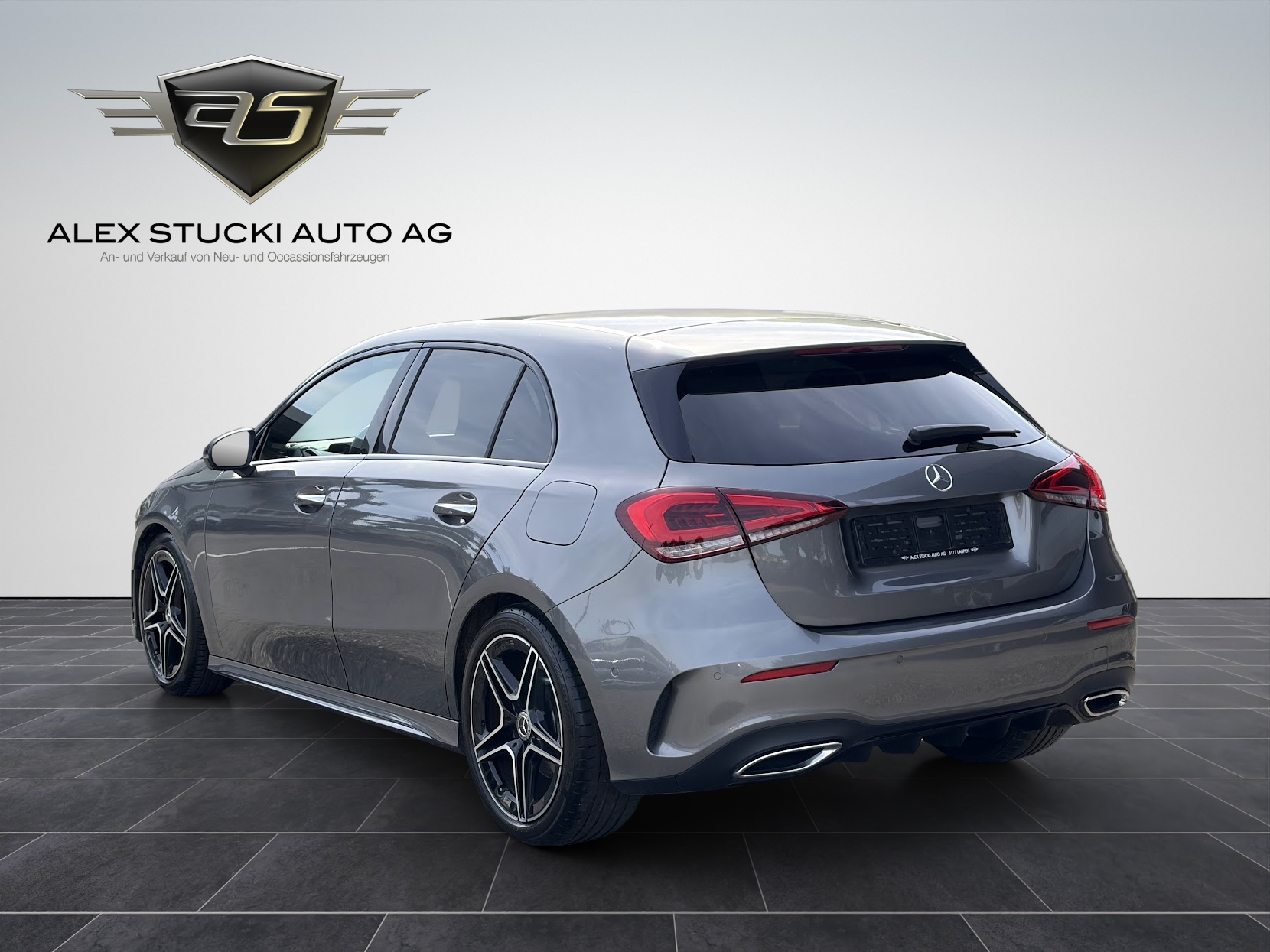 MERCEDES-BENZ A 200 4Matic AMG Line 8G-DCT-image-4