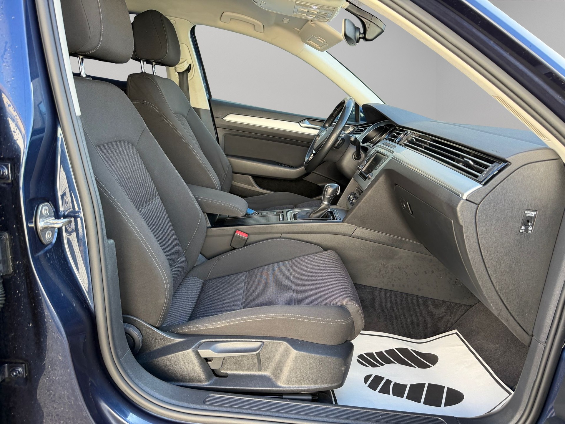 VW Passat Variant 2.0 TDI BMT Comfortline DSG-image-11