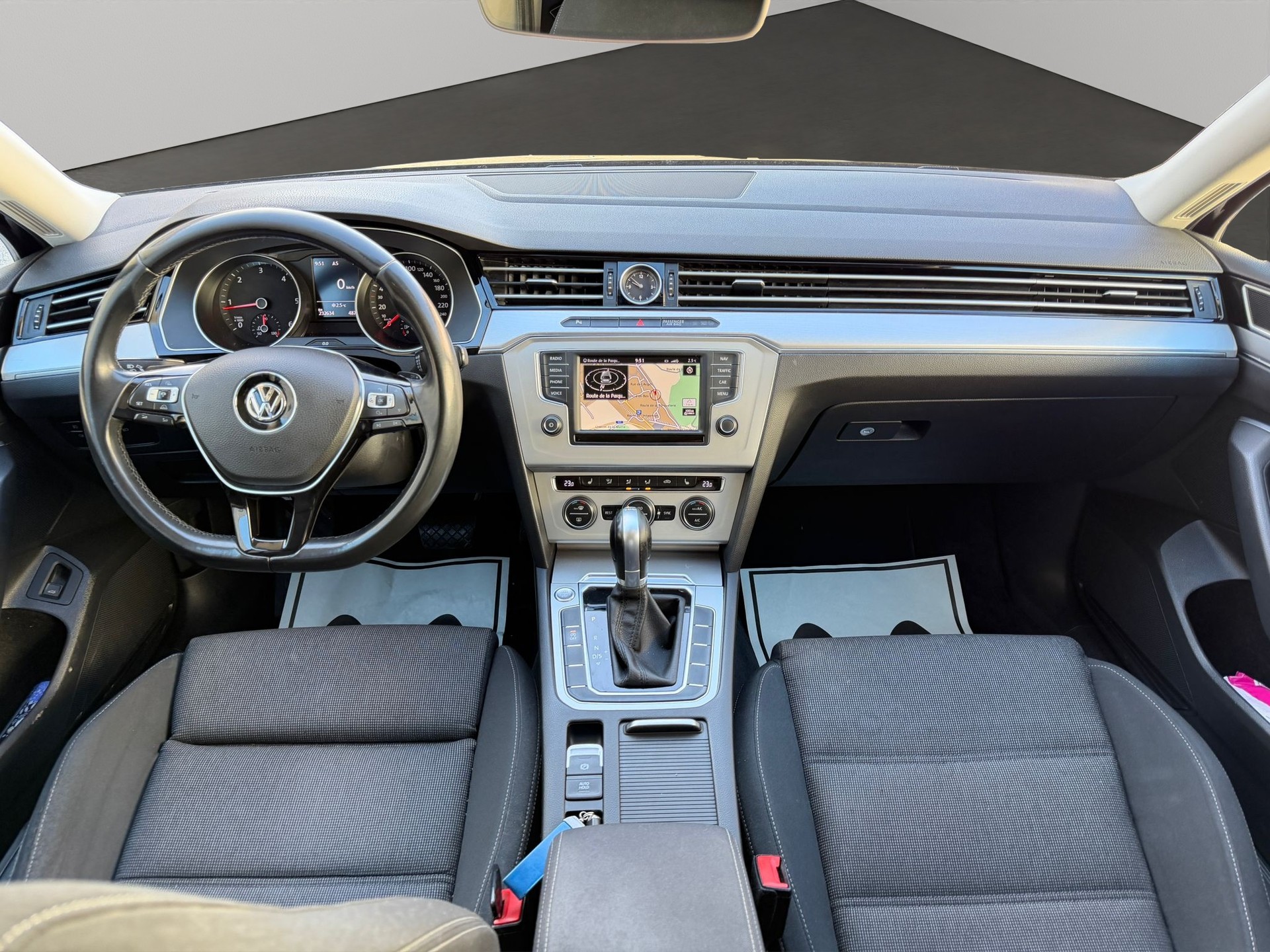 VW Passat Variant 2.0 TDI BMT Comfortline DSG-image-7