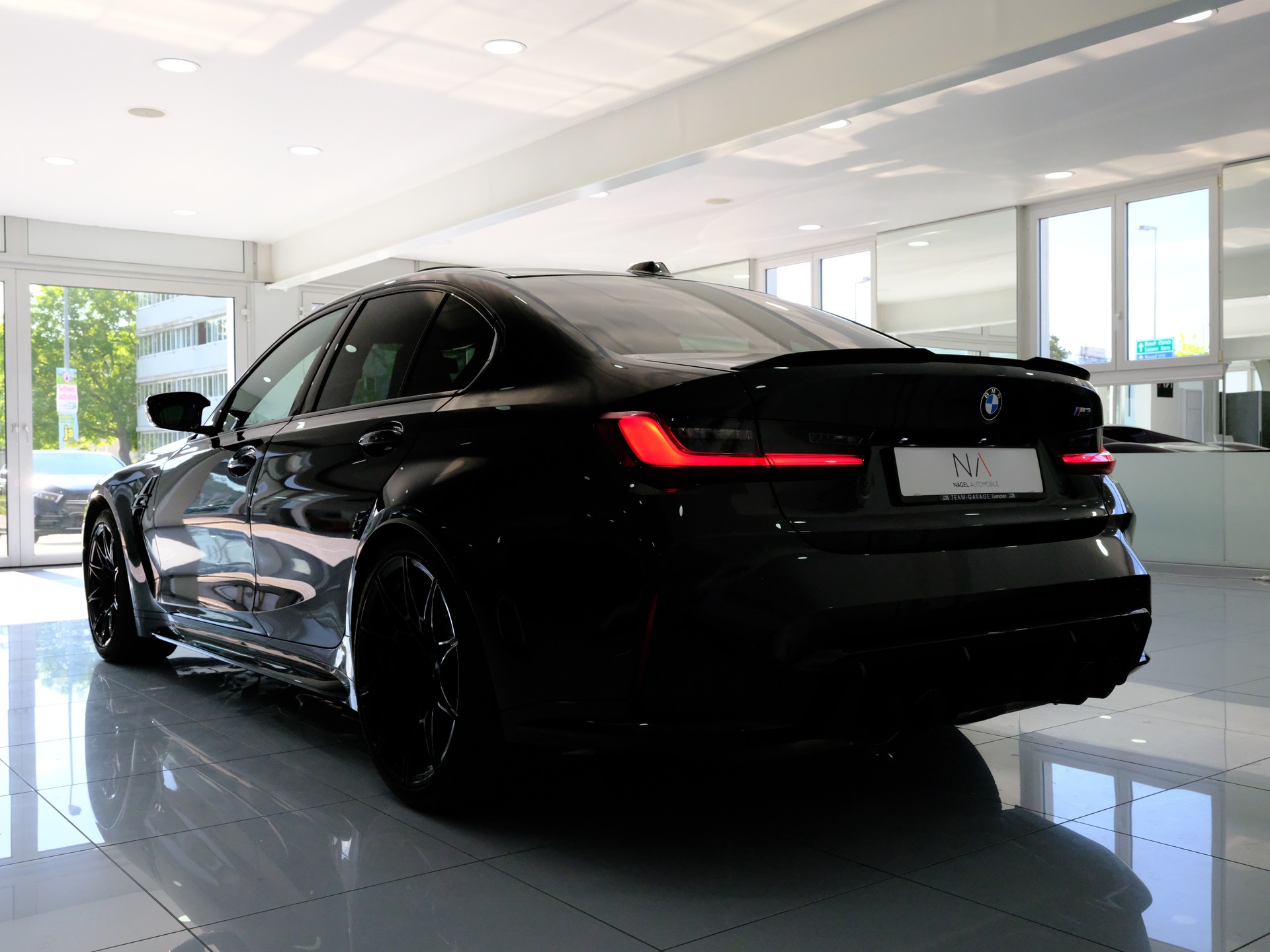 BMW M3 *CARBON-SCHALENSITZE*WERKSGARANTIE*ALCANTARA-LENKRAD*-image-4