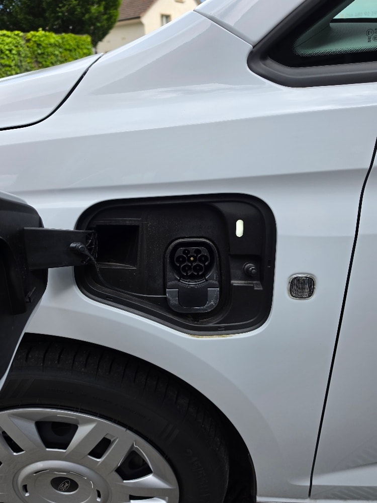FORD Grand Transit Connect Kasten 1.5 EcoBoost PHEV Trend-image-4