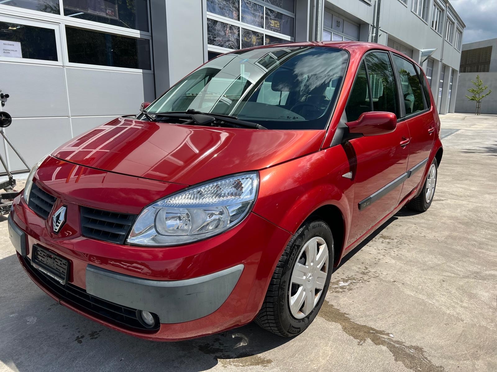 RENAULT Scénic 1.6 16V Dynamique