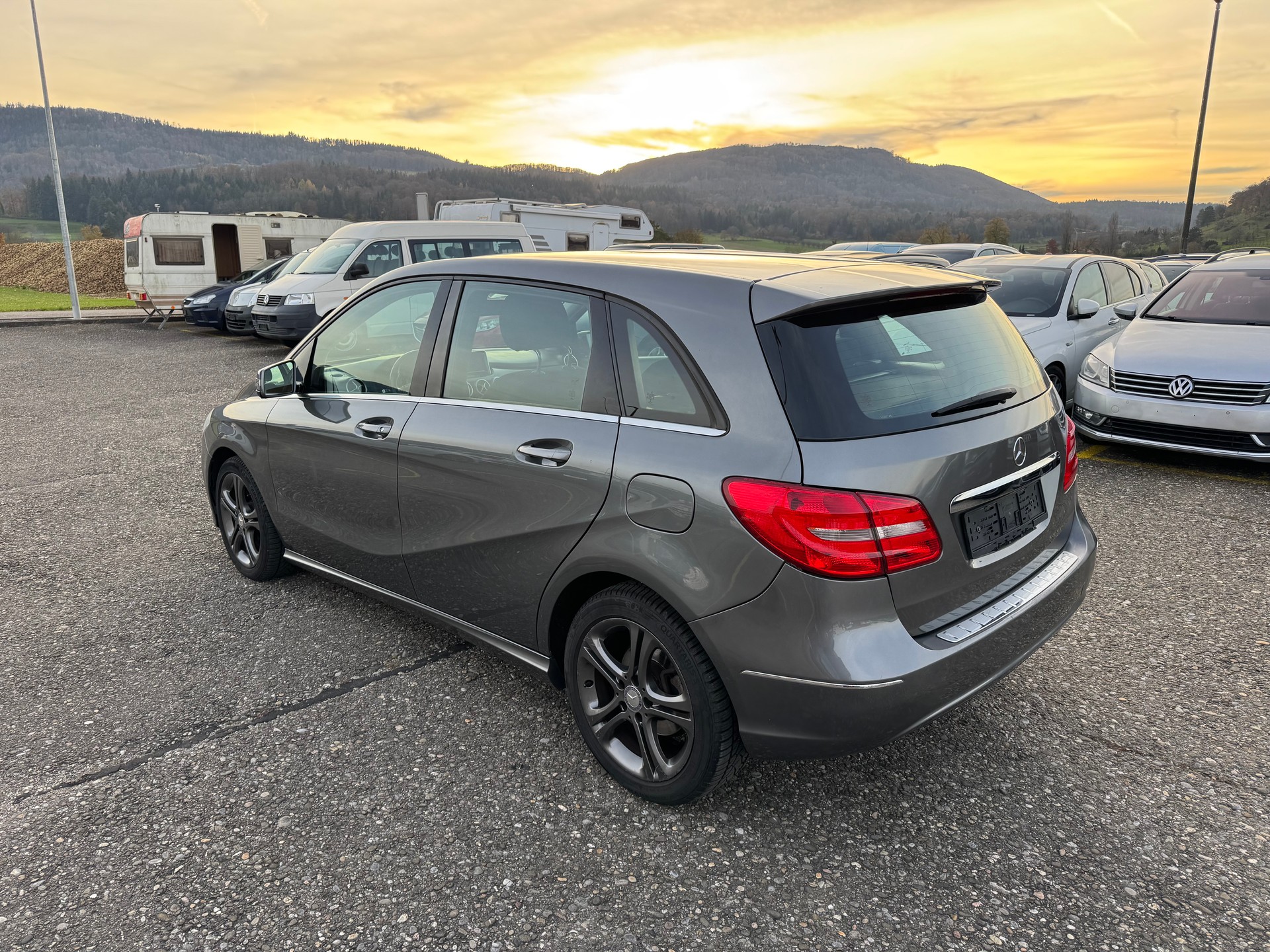 MERCEDES-BENZ B 200 7G-DCT-image-5