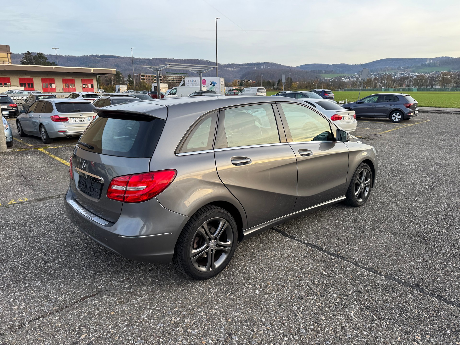 MERCEDES-BENZ B 200 7G-DCT-image-3