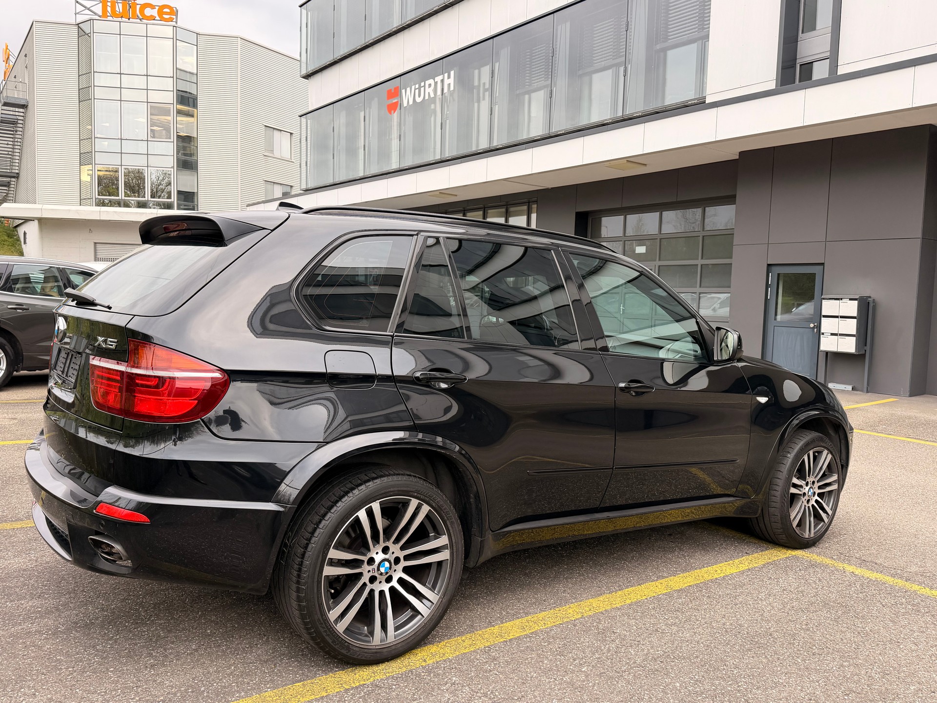 BMW X5 xDrive 40d Steptronic-showroom-element-3
