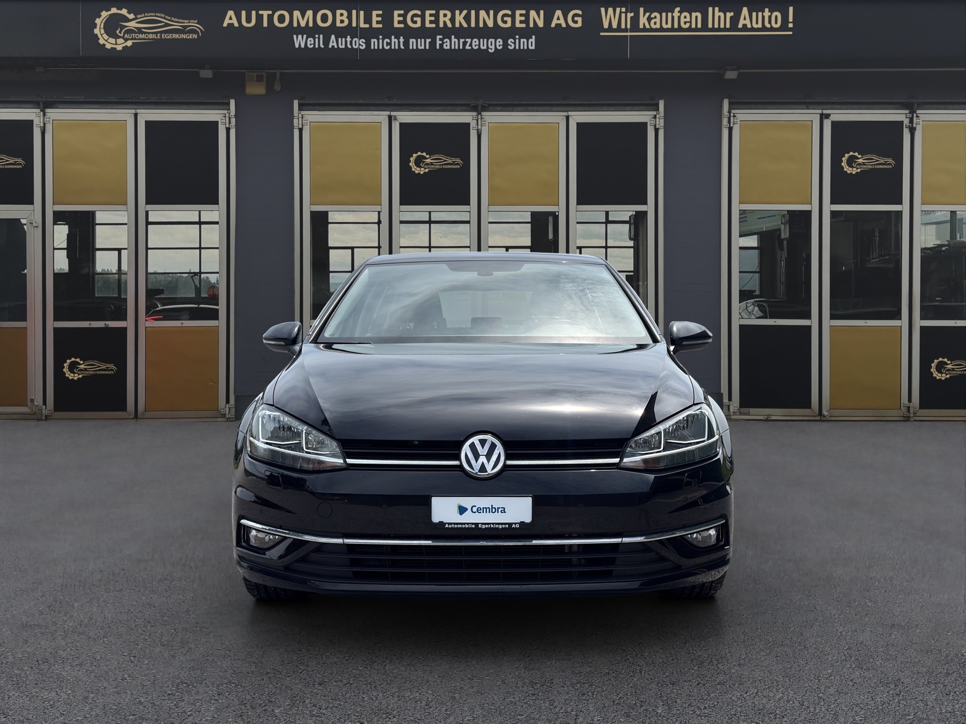 VW Golf 2.0 TDI Comfortline Swiss Line Limited 4M-showroom-element-1