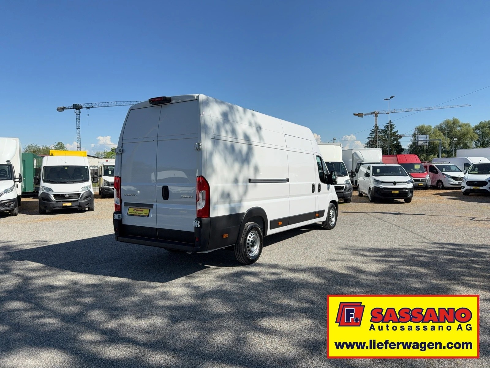 CITROEN Jumper 35+ 2.2 BlueHDI 180 PS Heavy L4H3 Neues Modell-image-2