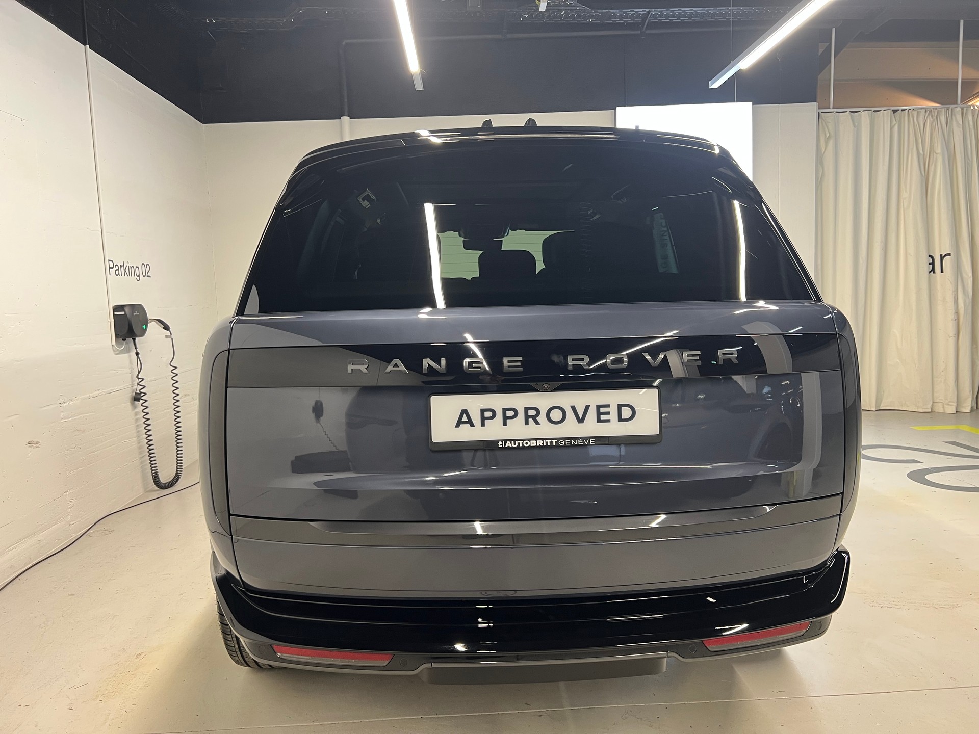 LAND ROVER Range Rover 3.0 I6 P550e Autobiography-image-8