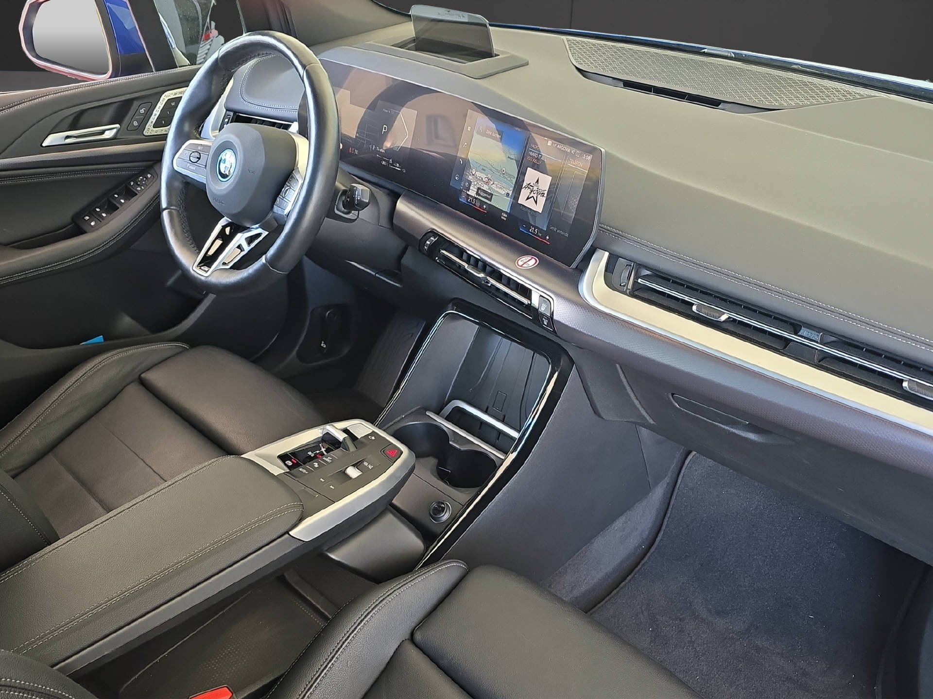 BMW 230e xDrive Active Tourer M Sport ** 24 Monate GARANTIE // 1'400 kg Anhängelast **-image-9