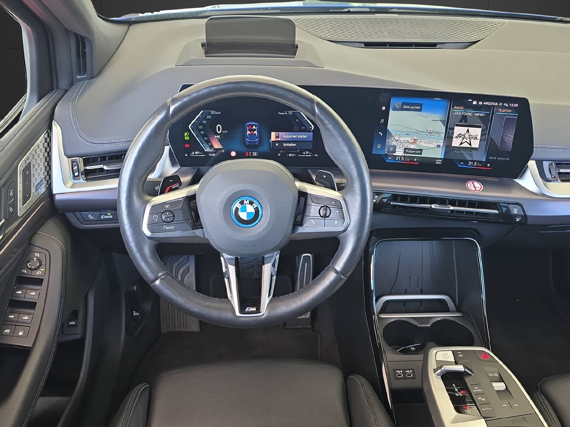 BMW 230e xDrive Active Tourer M Sport ** 24 Monate GARANTIE // 1'400 kg Anhängelast **-image-11