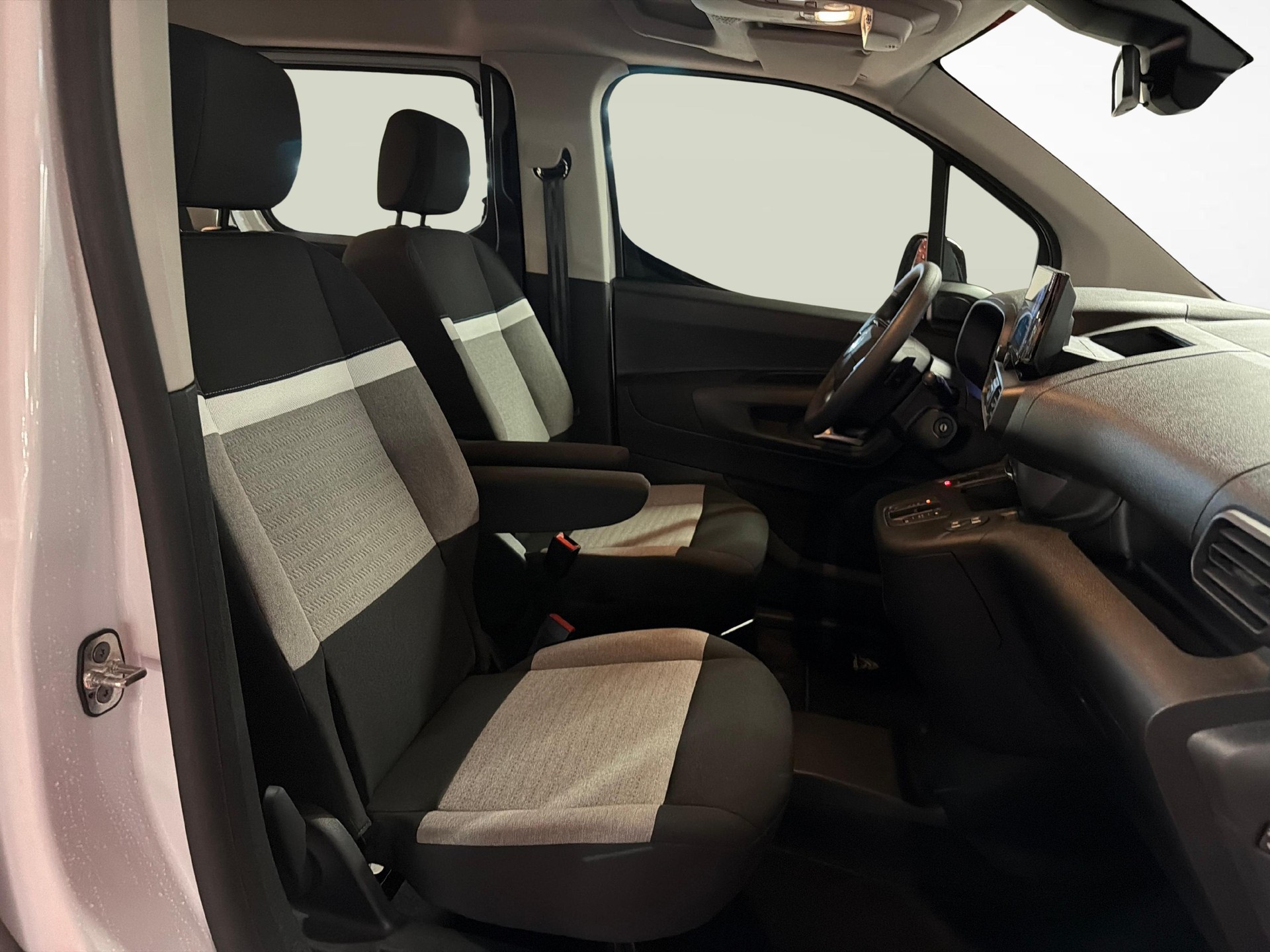 CITROEN e-Berlingo You-image-11