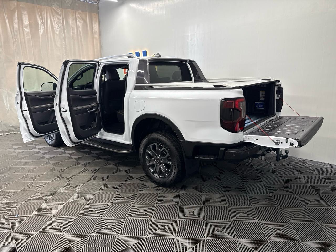 FORD Ranger Wildtrak 3.0 Eco Blue e-4WD Automat-image-11