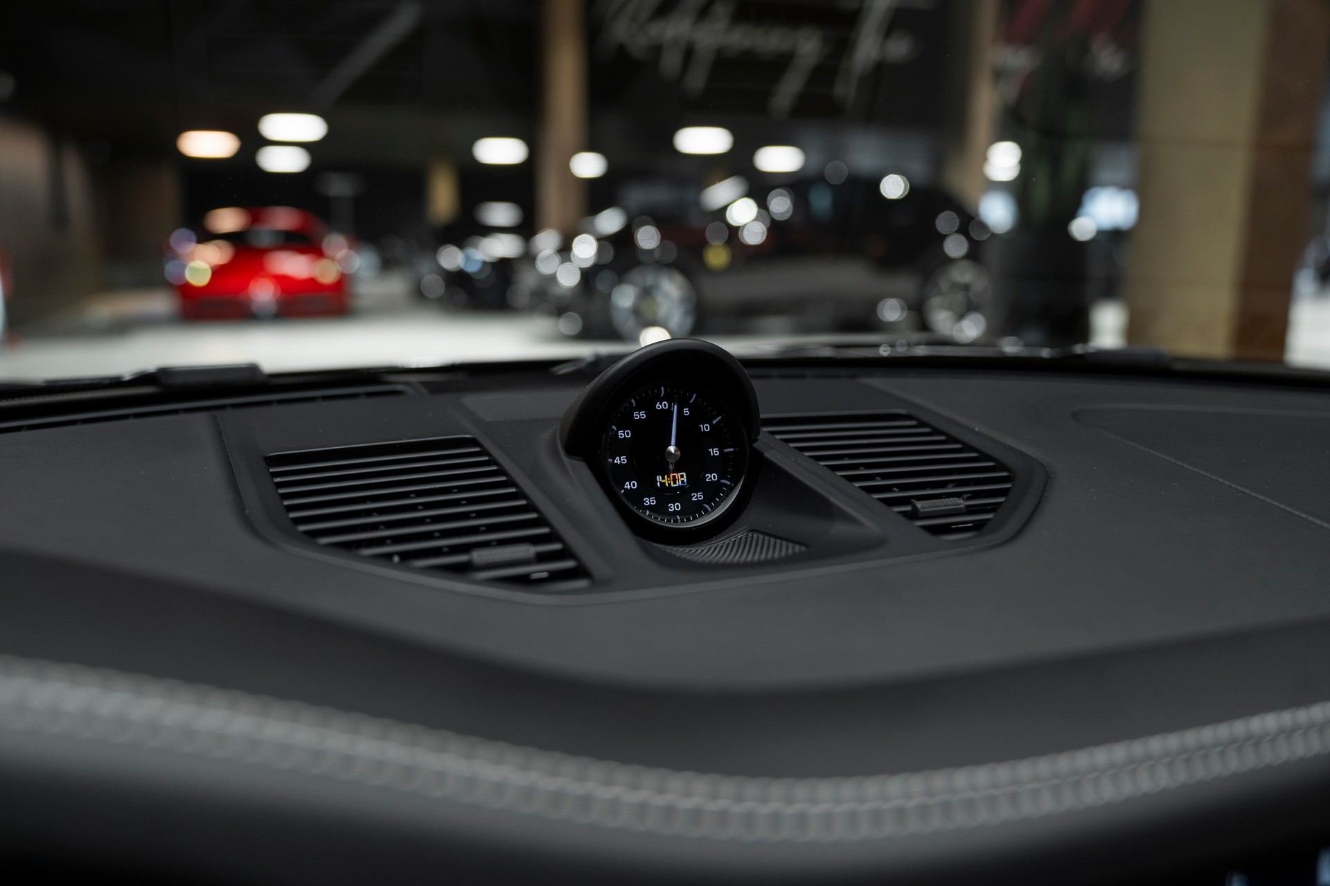 PORSCHE 911 Carrera 4 GTS Cabriolet PDK-image-15