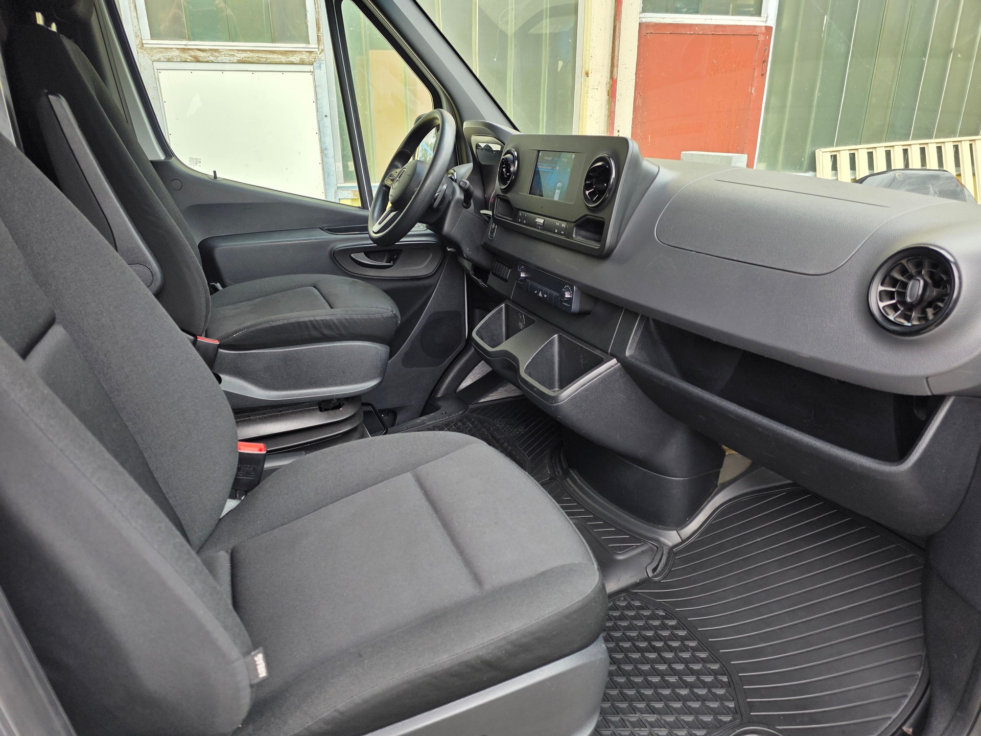 MERCEDES-BENZ 319 CDI 4X4-image-7