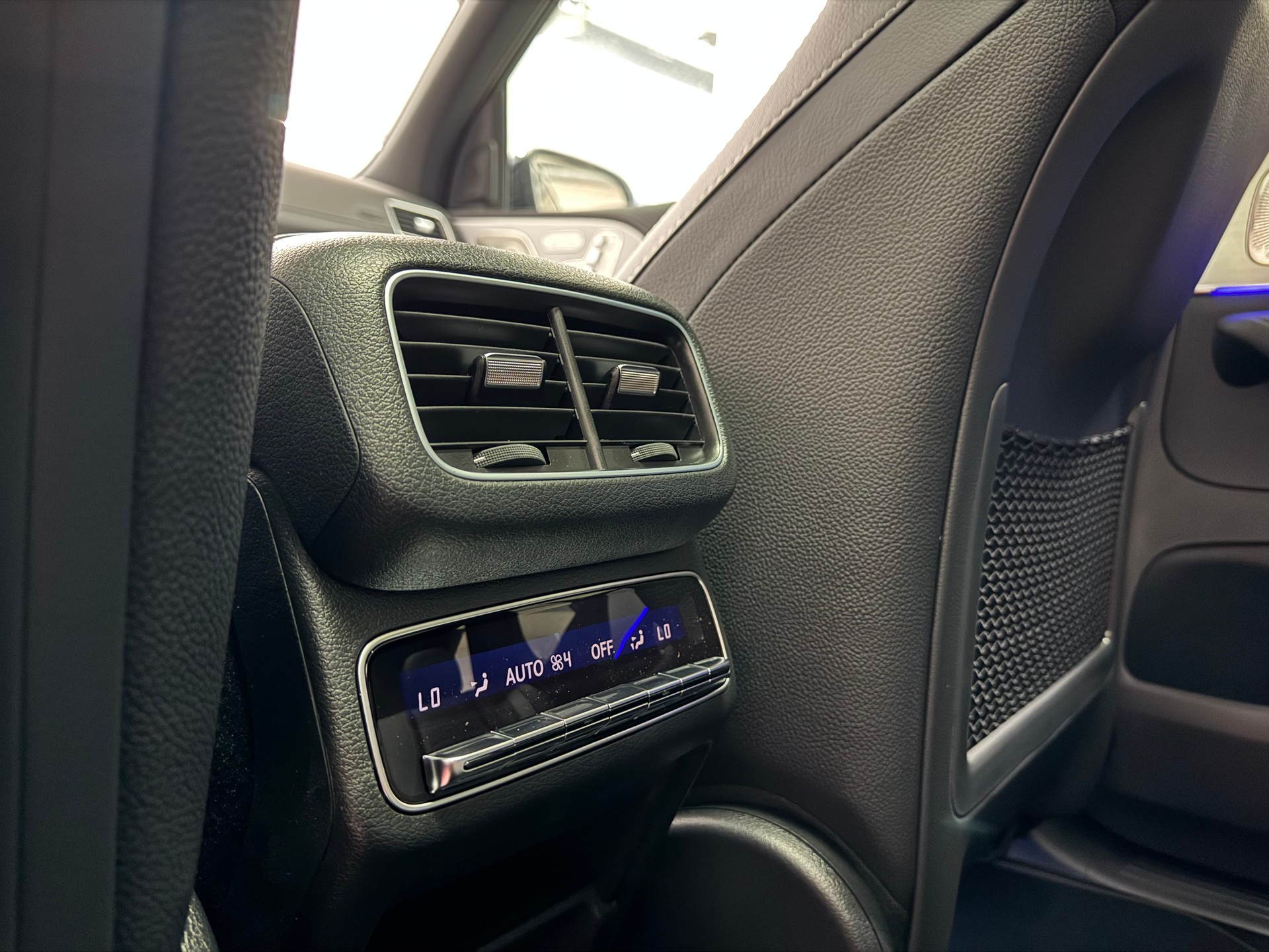 MERCEDES-BENZ GLE 450 d 4Matic-image-15
