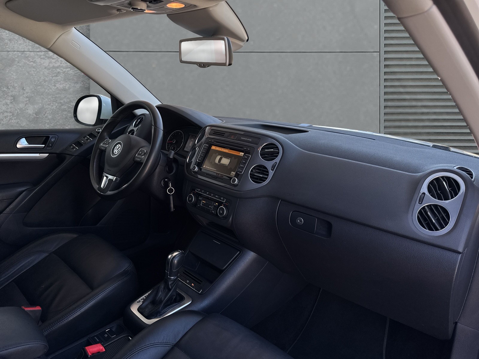 VW Tiguan 2.0 TSI Sport&Style 4Motion DSG-image-11