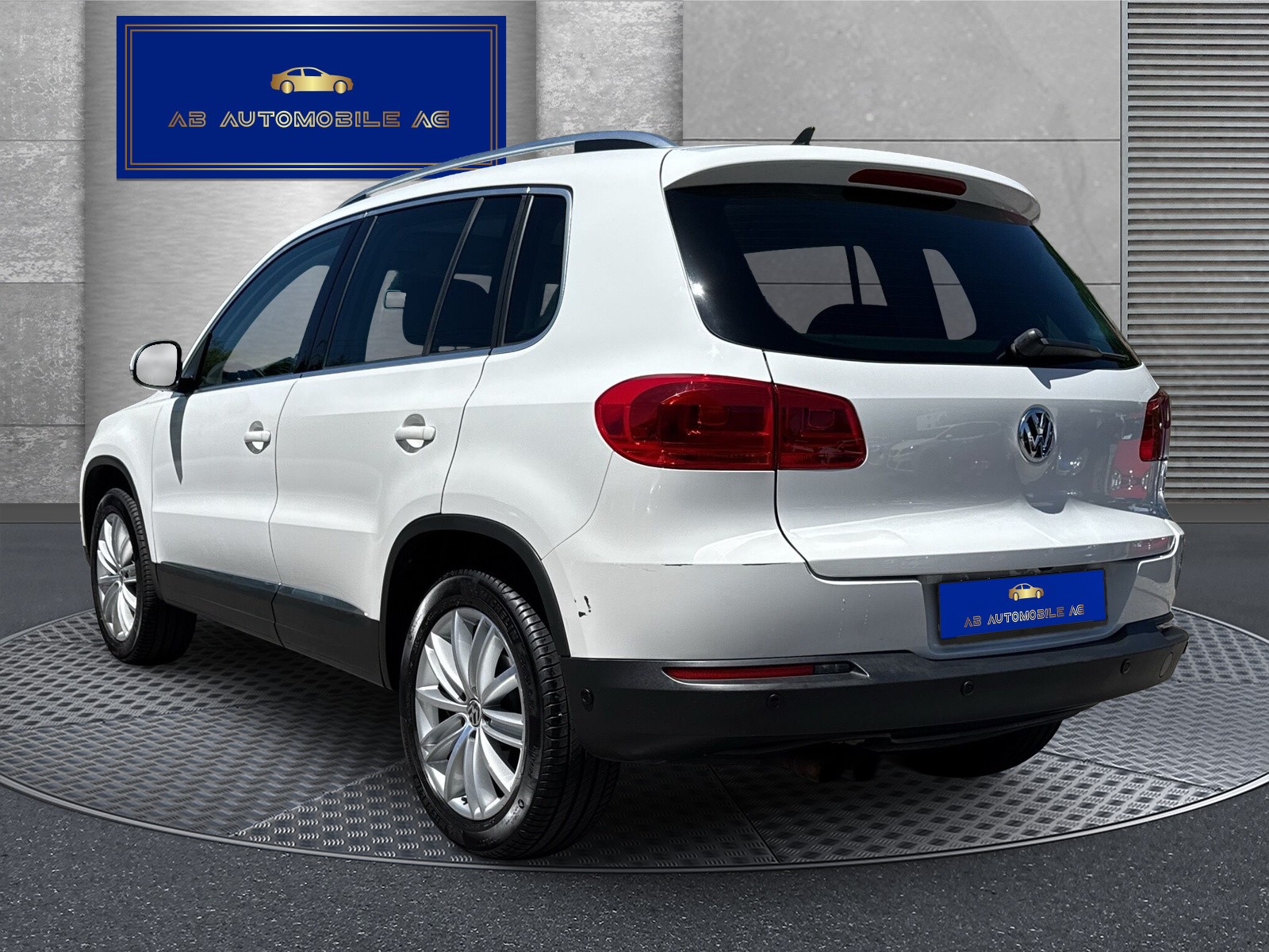 VW Tiguan 2.0 TSI Sport&Style 4Motion DSG-image-4