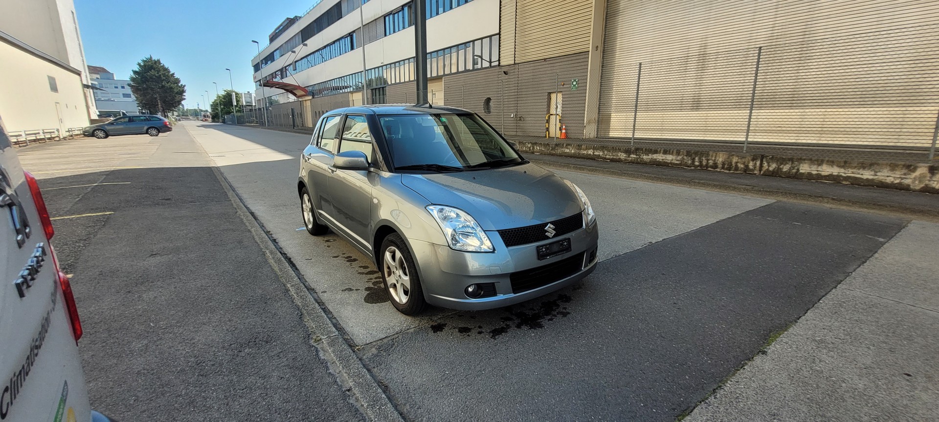 SUZUKI Swift 1.3i 16V GL Top