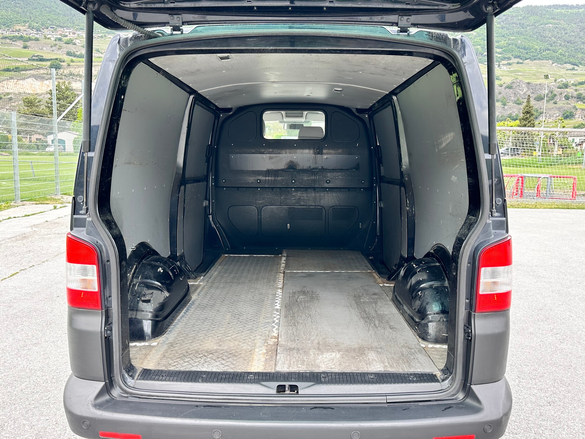 VW T5 2.0 TDI Champion 4Motion-image-15