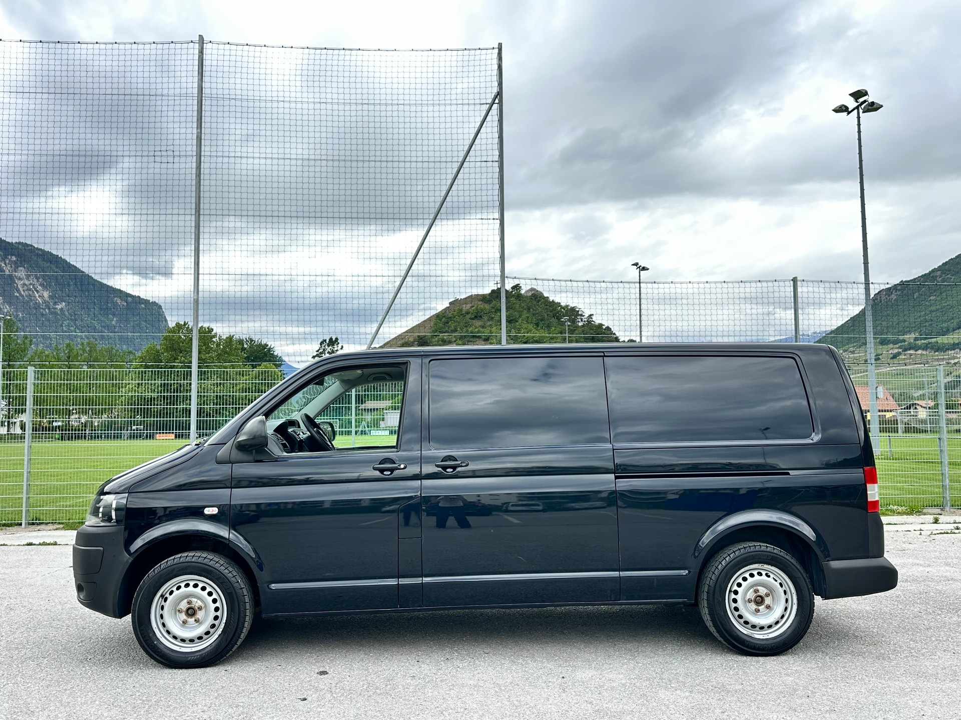 VW T5 2.0 TDI Champion 4Motion-image-6