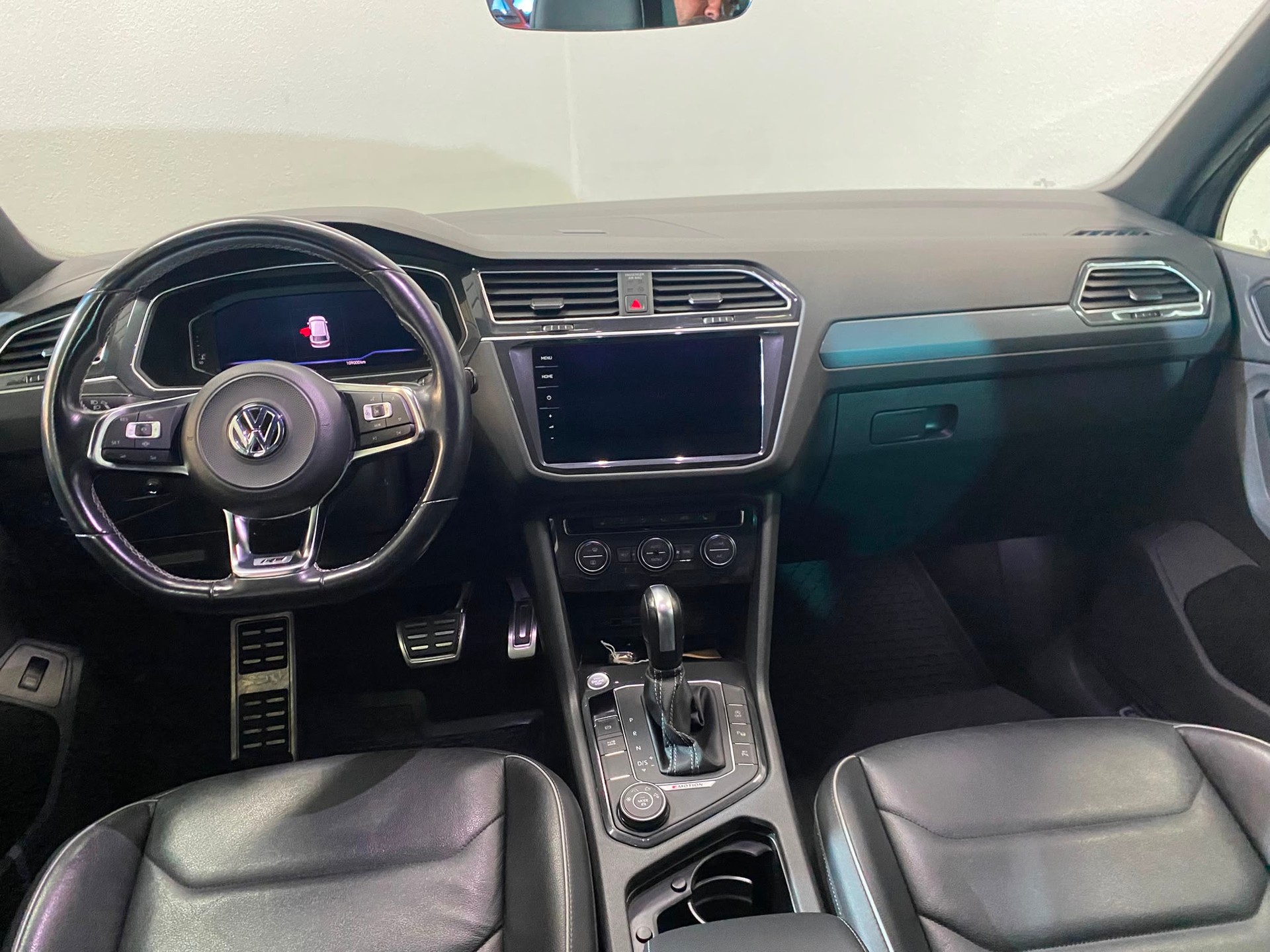 VW Tiguan 2.0TSI R-Line Highline 4Motion DSG-image-8